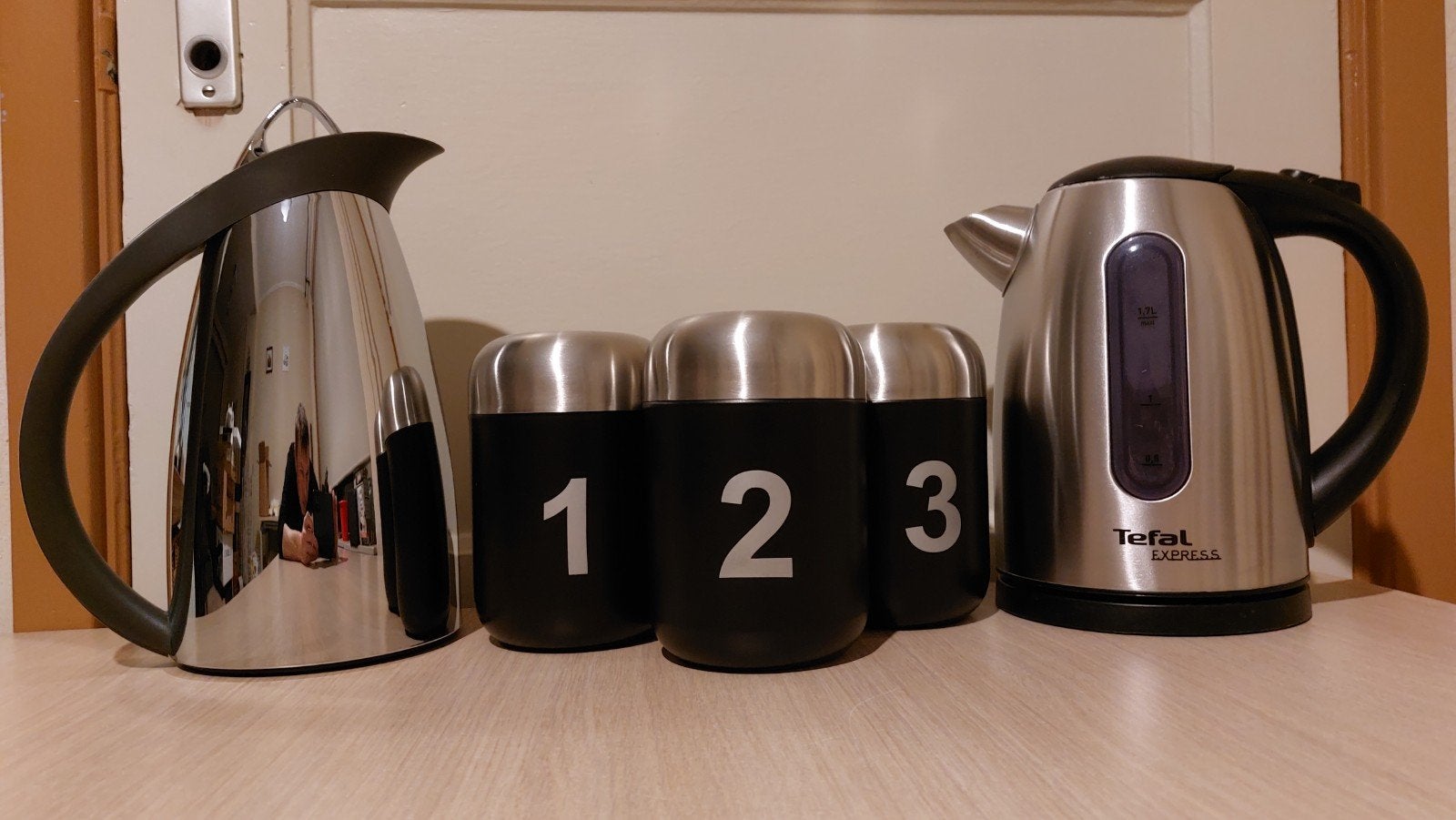 Tefal waterkoker & thermoskan & 3 voorraad bussen, Ophalen of Verzenden