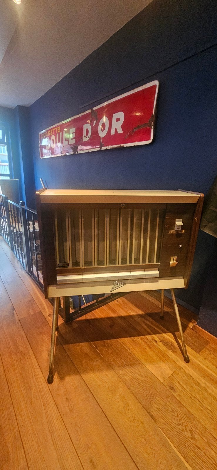Originele Bitri Dokkum Mechanische sigarettenautomaat, Verzamelen, Ophalen, Gebruikt