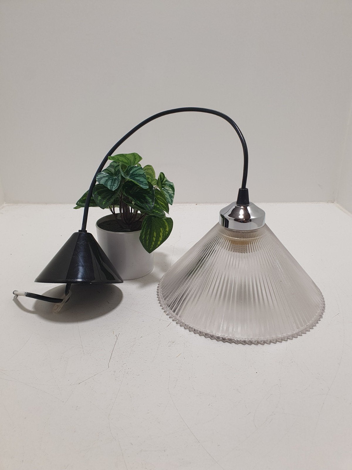 Vintage hanglamp 'Holophane stijl'., Ophalen of Verzenden
