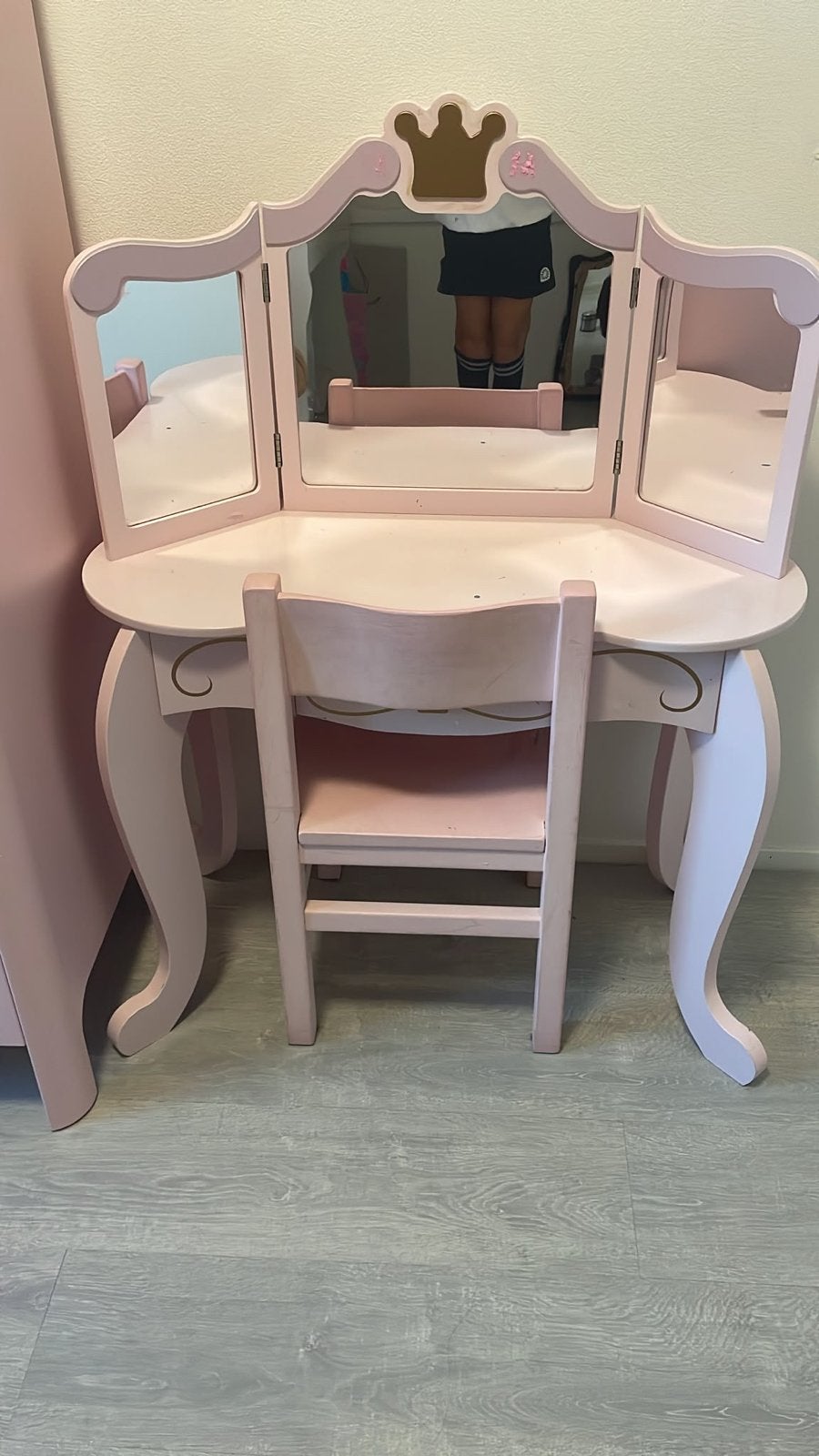 Foto 3 van Roze kaptafel met stoeltje voor kinderen