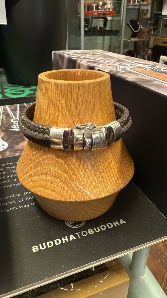 BUDDHA TO BUDDHA ARMBAND TYPE 816BR E NURUL SMALL € 149,95, Ophalen of Verzenden, Zo goed als nieuw, Zilver, Zilver