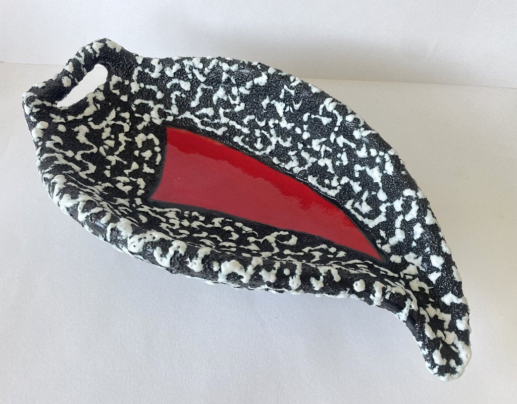 Vintage Vallauris schaal schuimkeramiek zwart-wit-rood, Ophalen of Verzenden