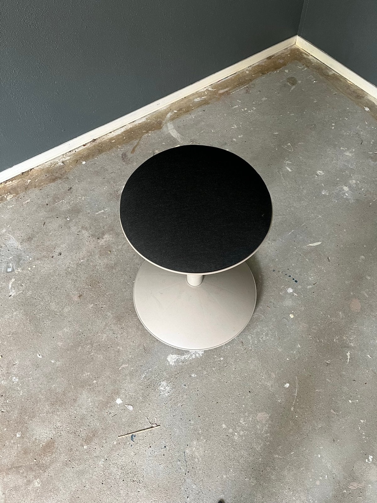 In hoogte verstelbare ergonomische kruk, Ophalen, In hoogte verstelbaar, Gebruikt, Overige materialen