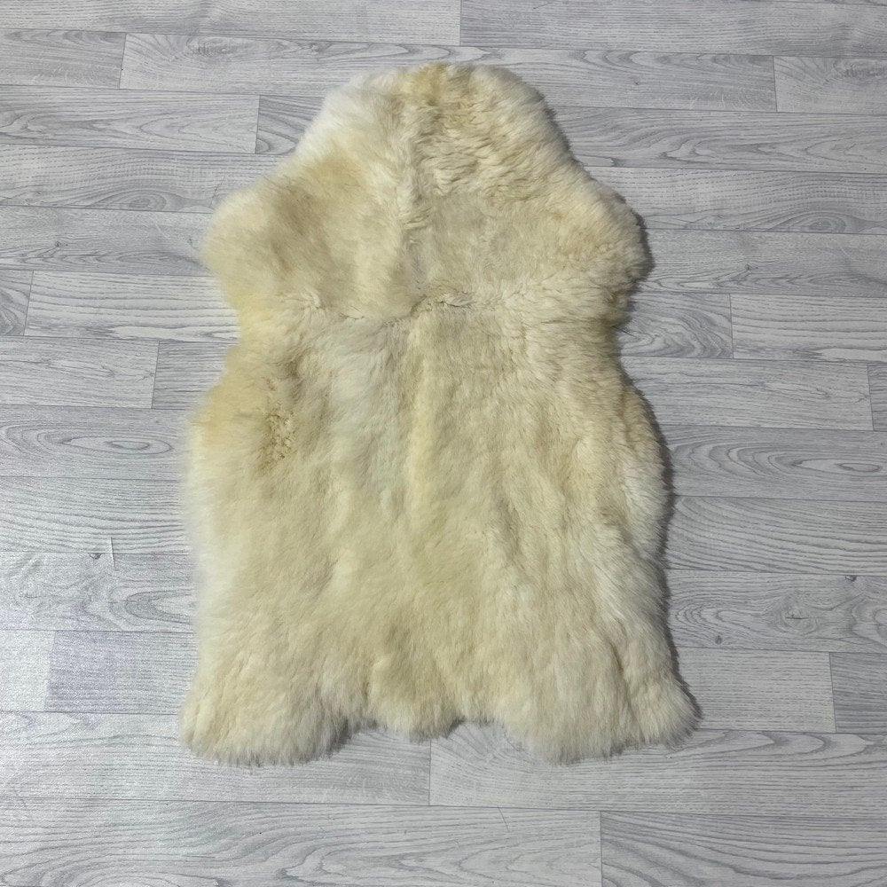 Schapenvacht creme 95x80cm #1494 | Lederstore, Huis en Inrichting, Nieuw, Crème, Overige vormen, 50 tot 100 cm