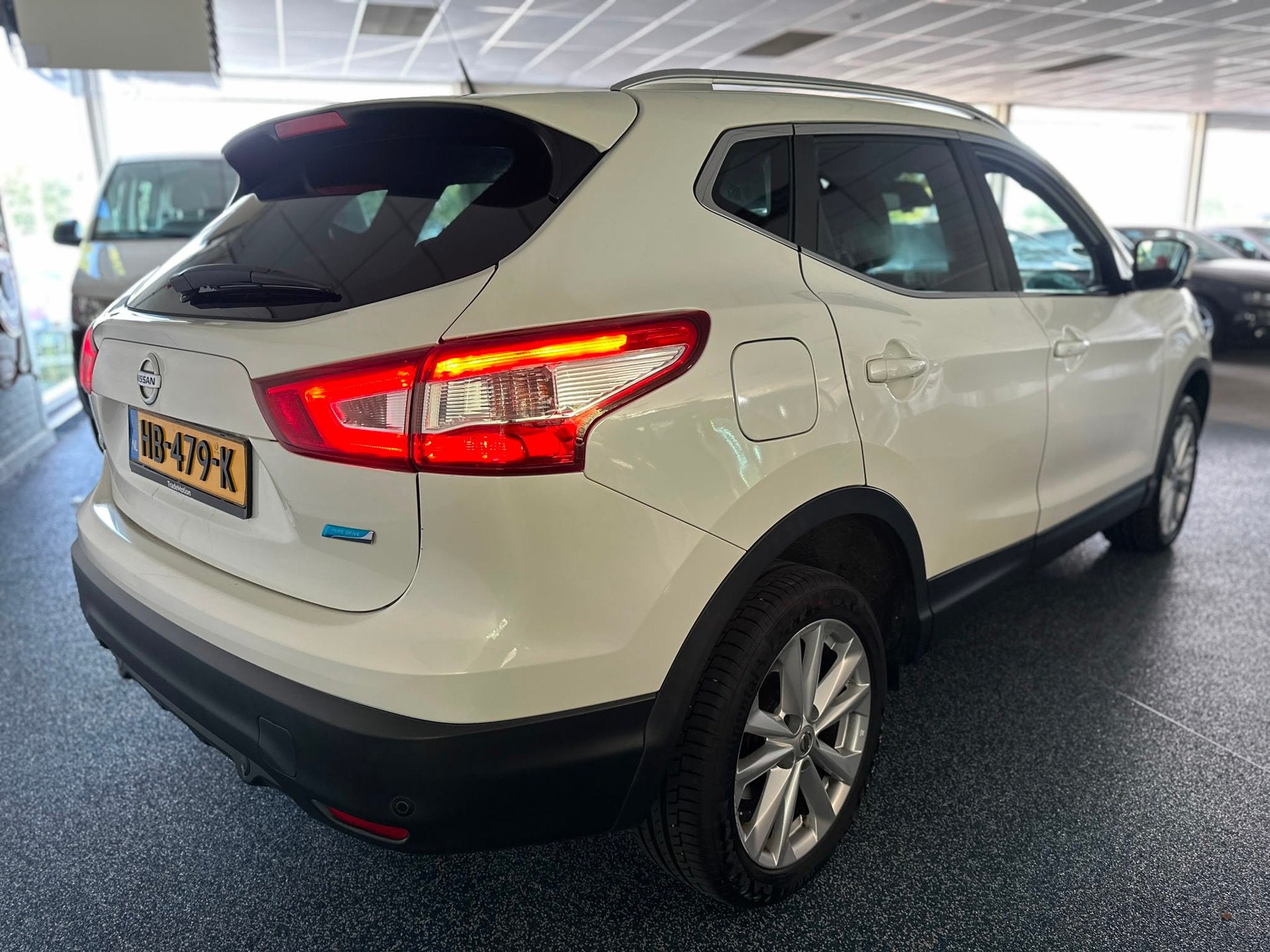 Nissan Qashqai 1.5 dCi Tekna 17"| Leder| Navi|NAP| Keyless|, Auto's, Voorwielaandrijving, 1350 kg, Gebruikt, 4 cilinders