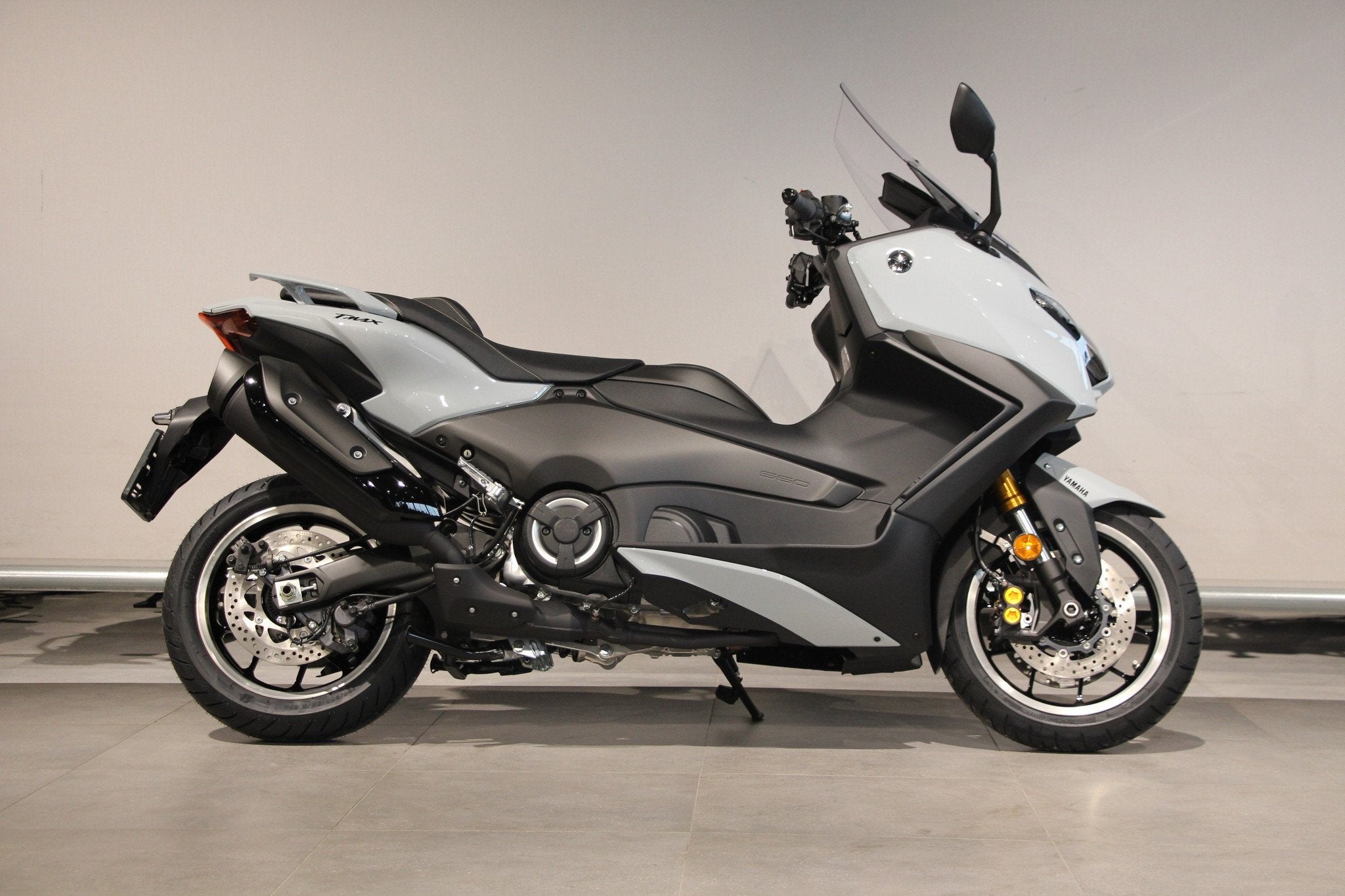 Yamaha T-MAX 560 TECH MAX (bj 2026), Scooter, Klantenservice@yamaha-motor.nl, Koolhovenlaan 101
1119 NC  Schiphol-Rijk, NL, 12 t/m 35 kW