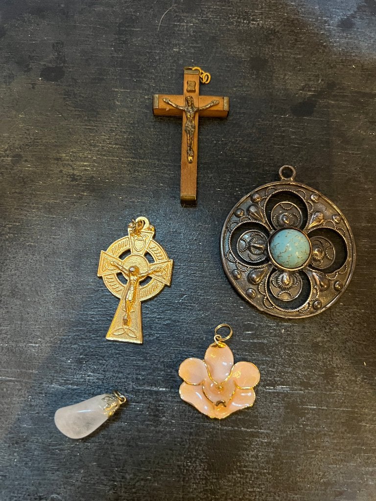 Vintage verzilverde vergulde kettinghangers bedels boho lot, Ophalen of Verzenden, Overige materialen, Hanger