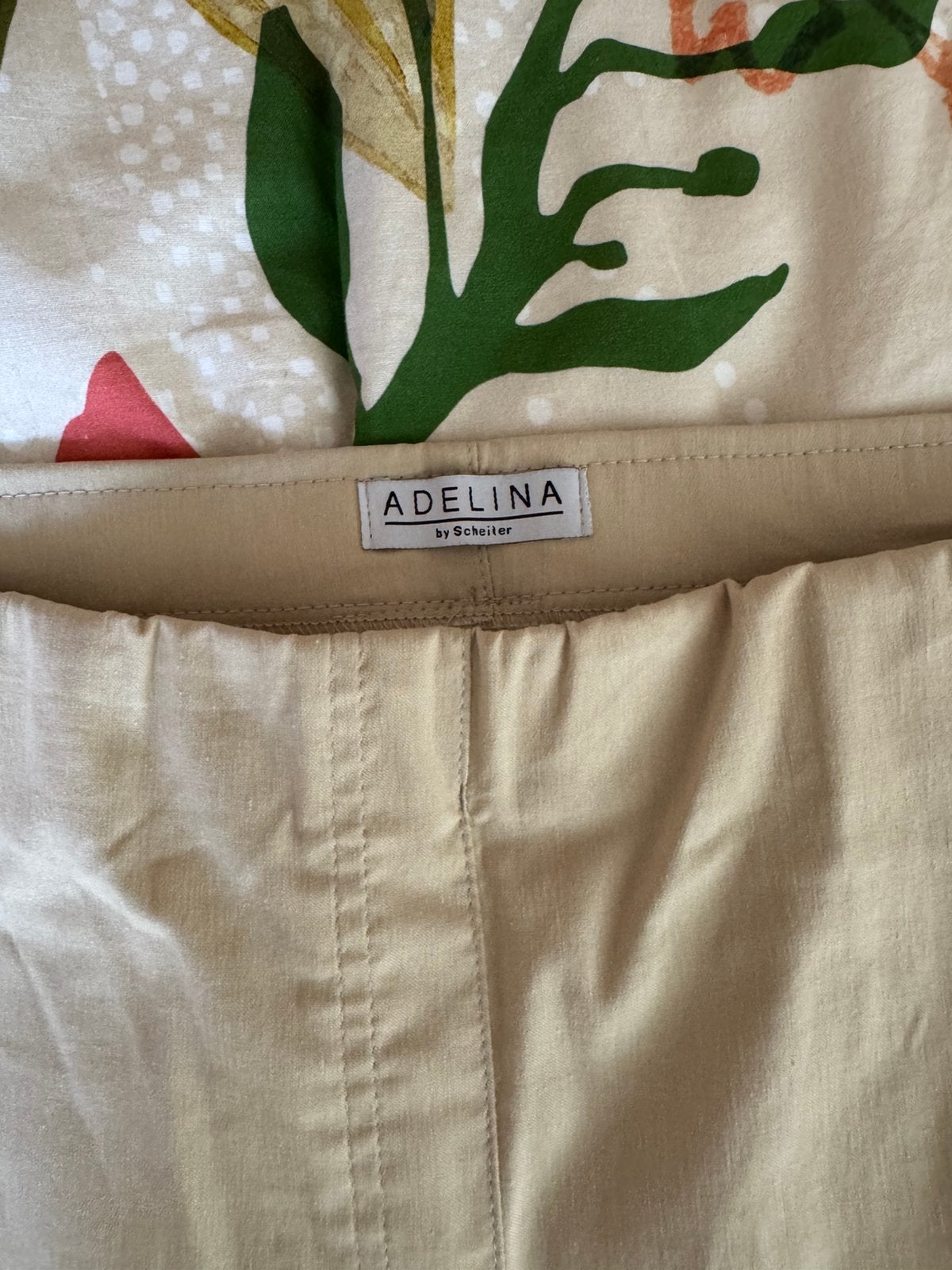 Broek van Adelina by Scheiter mt. 50 Nieuw., Ophalen of Verzenden, Nieuw, Beige