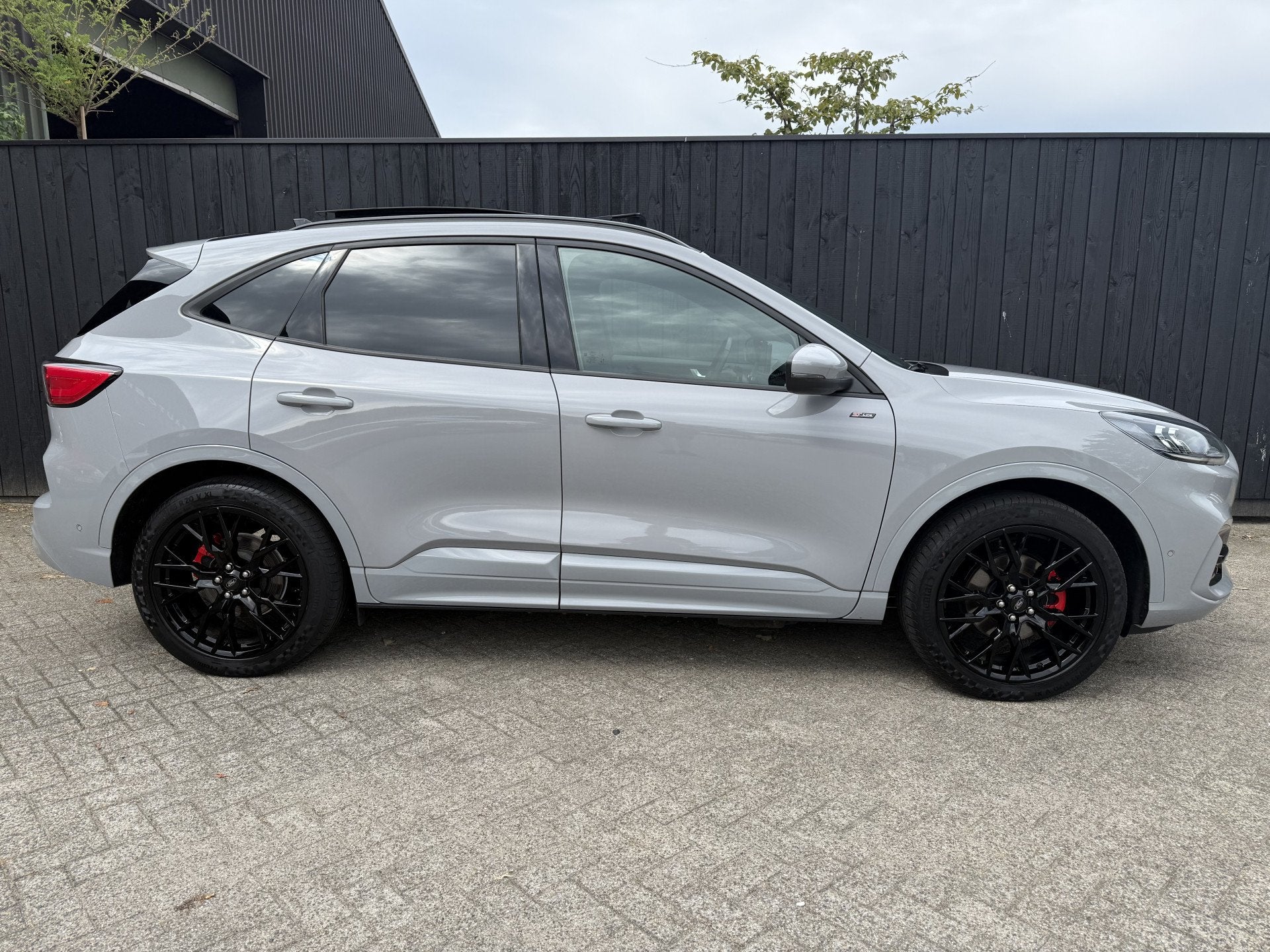 Ford Kuga 2.5 PHEV ST-Line X (bj 2024, automaat), 12 maanden, Gebruikt, 4 cilinders, Bedrijf