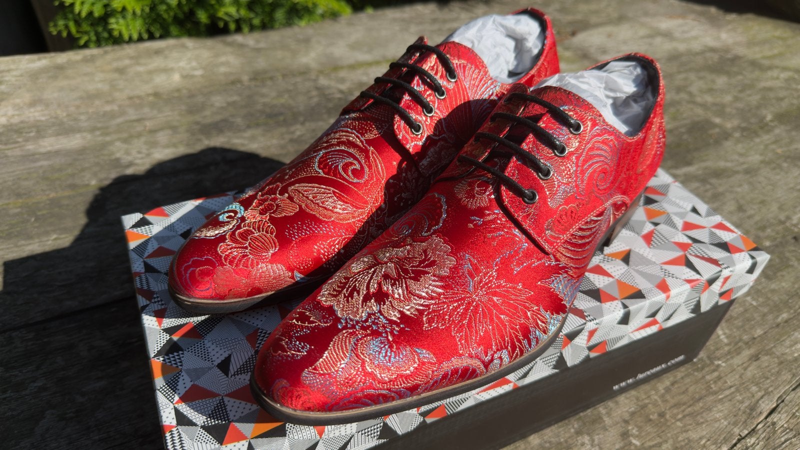 Lureaux Nette Schoenen Rood met Patroon Maat 42, Kleding | Heren, Ophalen of Verzenden, Nieuw, Veterschoenen