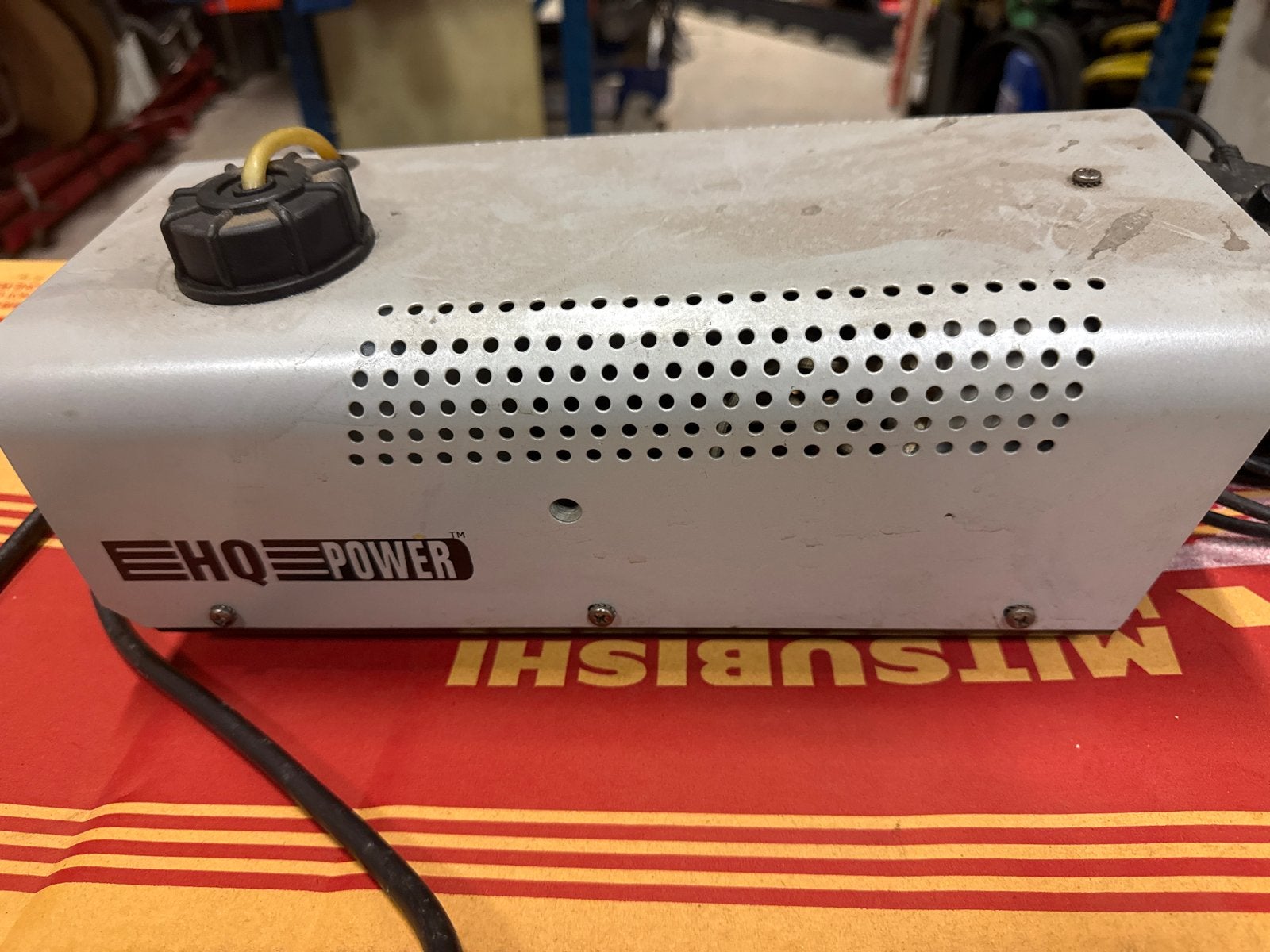 HQ Power Rookmachine met afstandsbediening, Ophalen, Gebruikt, Rookmachine