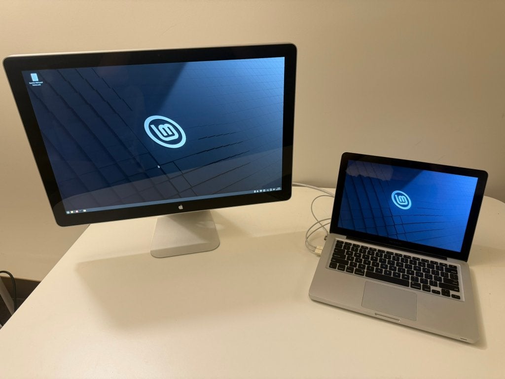 MacBook Pro 13” 2012 + Apple Cinema Display 24”, Computers en Software, Apple Macbooks, 2 tot 3 Ghz, Qwerty, 13 inch, 512 GB