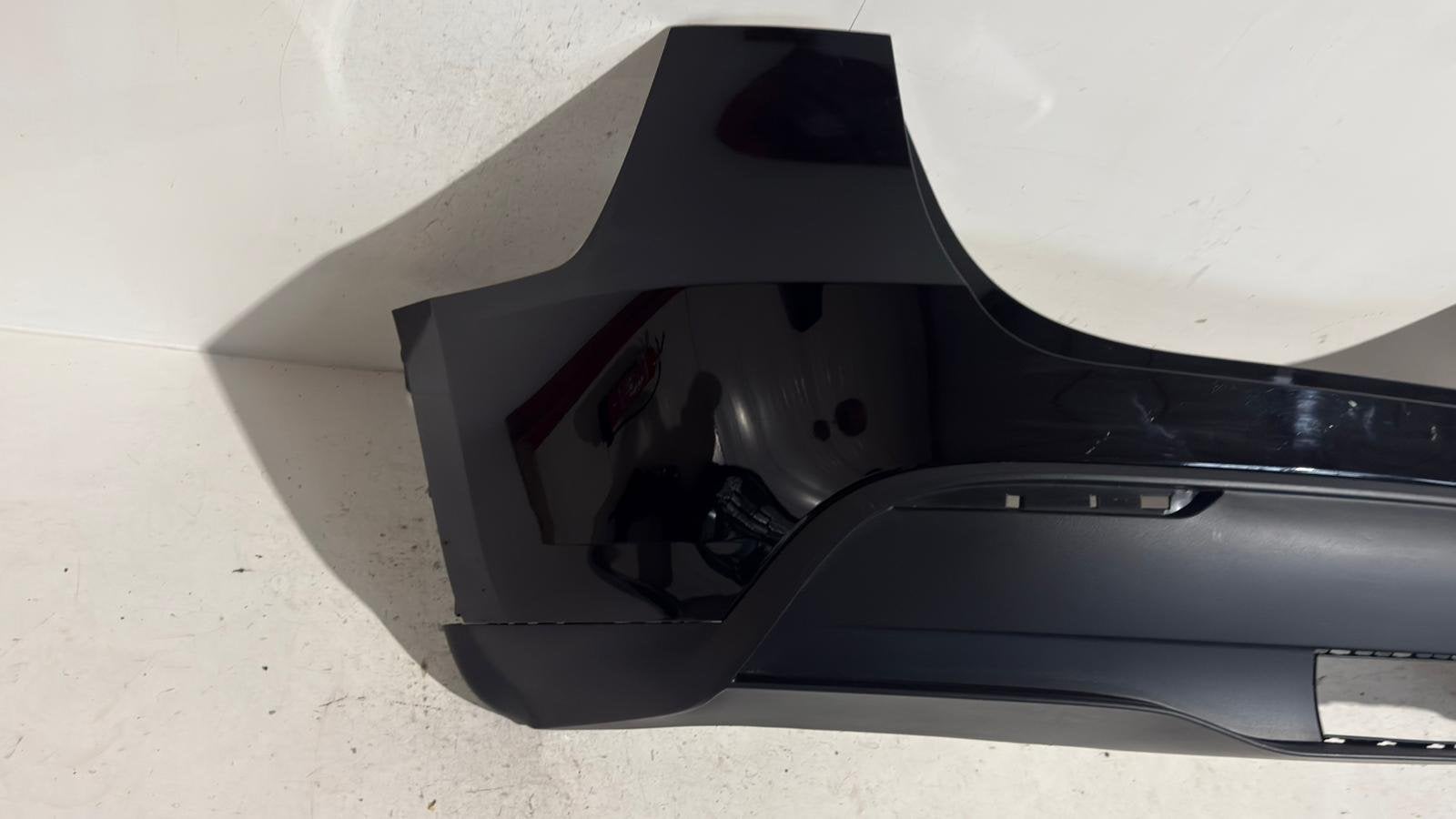 Foto 2 van Tesla Model Y achterbumper