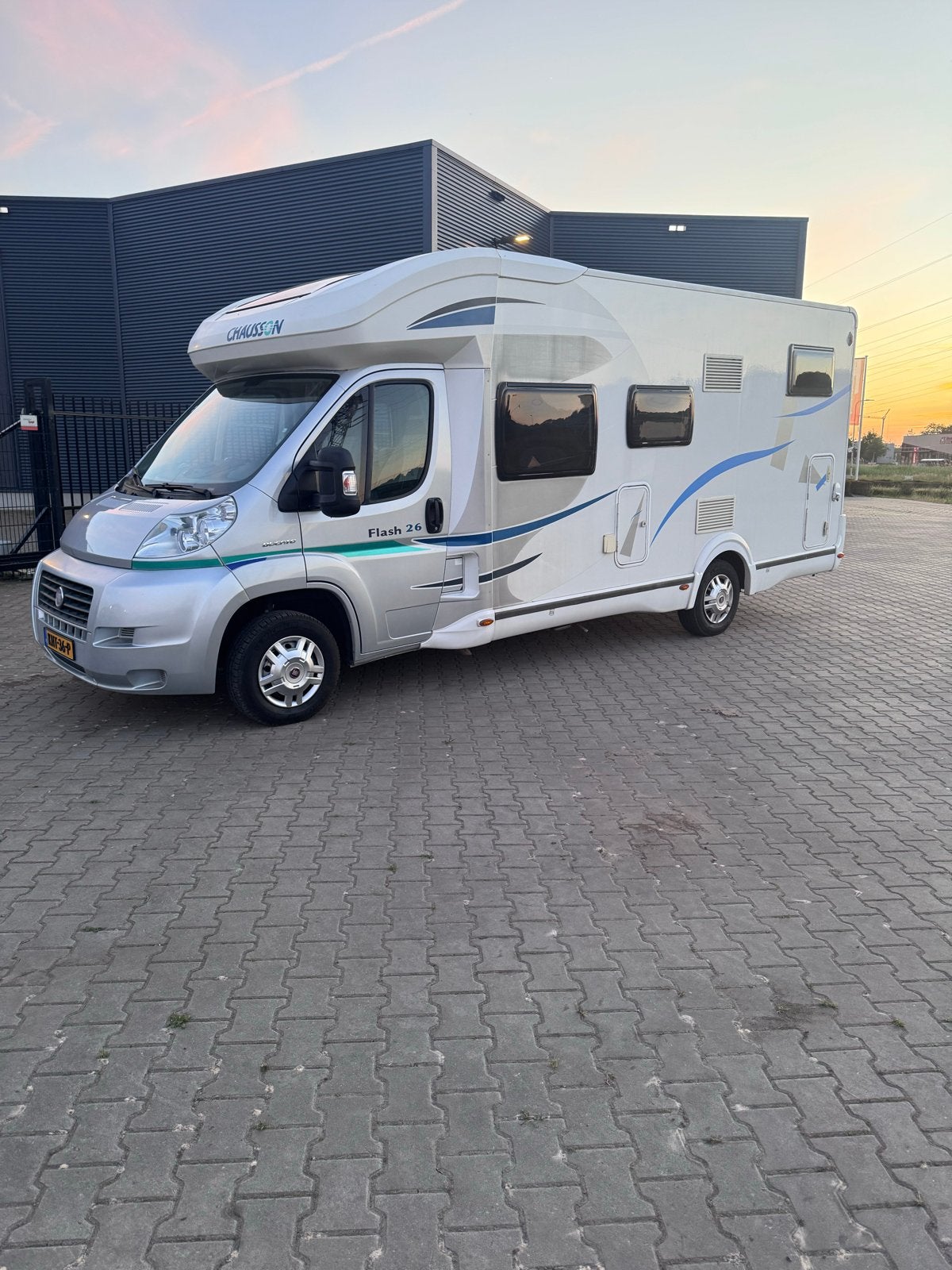 Chausson Flash 26 Camper . Max 6p, 2013, Caravans en Kamperen, Campers, Particulier, tot en met 6, Half-integraal, Chausson, Fiat