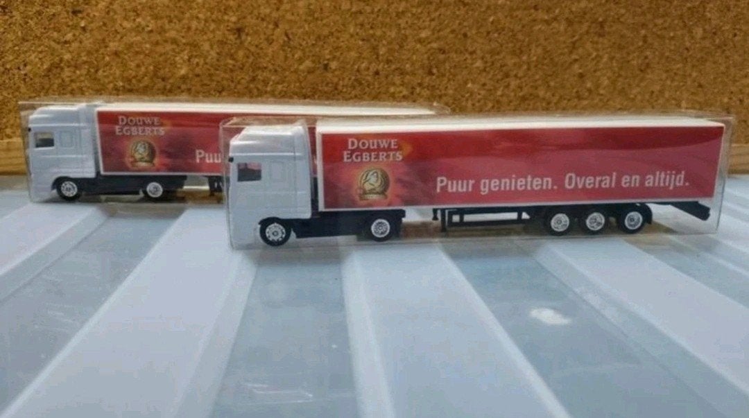 Nieuw! Douwe Egberts Vrachtwagens, Groter dan 1:32, Nieuw, Truck, Ophalen