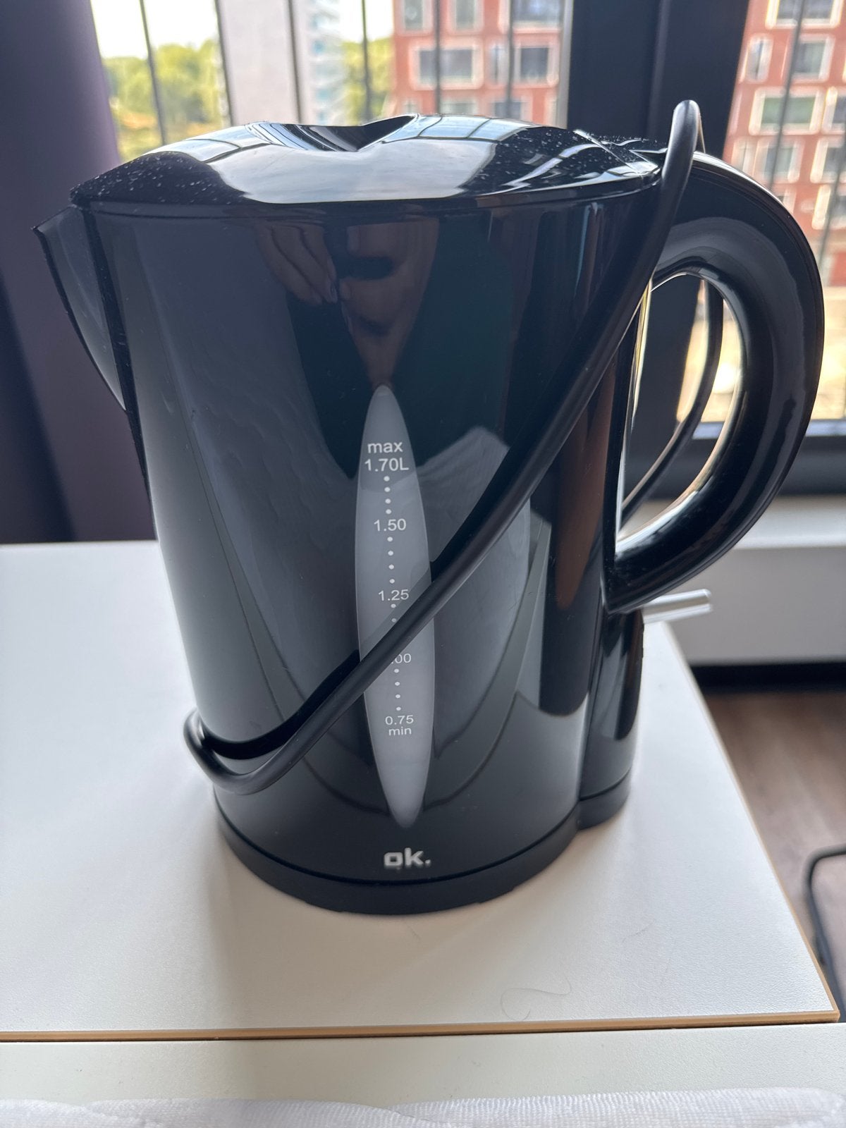 Water kettle, 1 tot 2 liter, Ophalen, Zo goed als nieuw, Draadloos