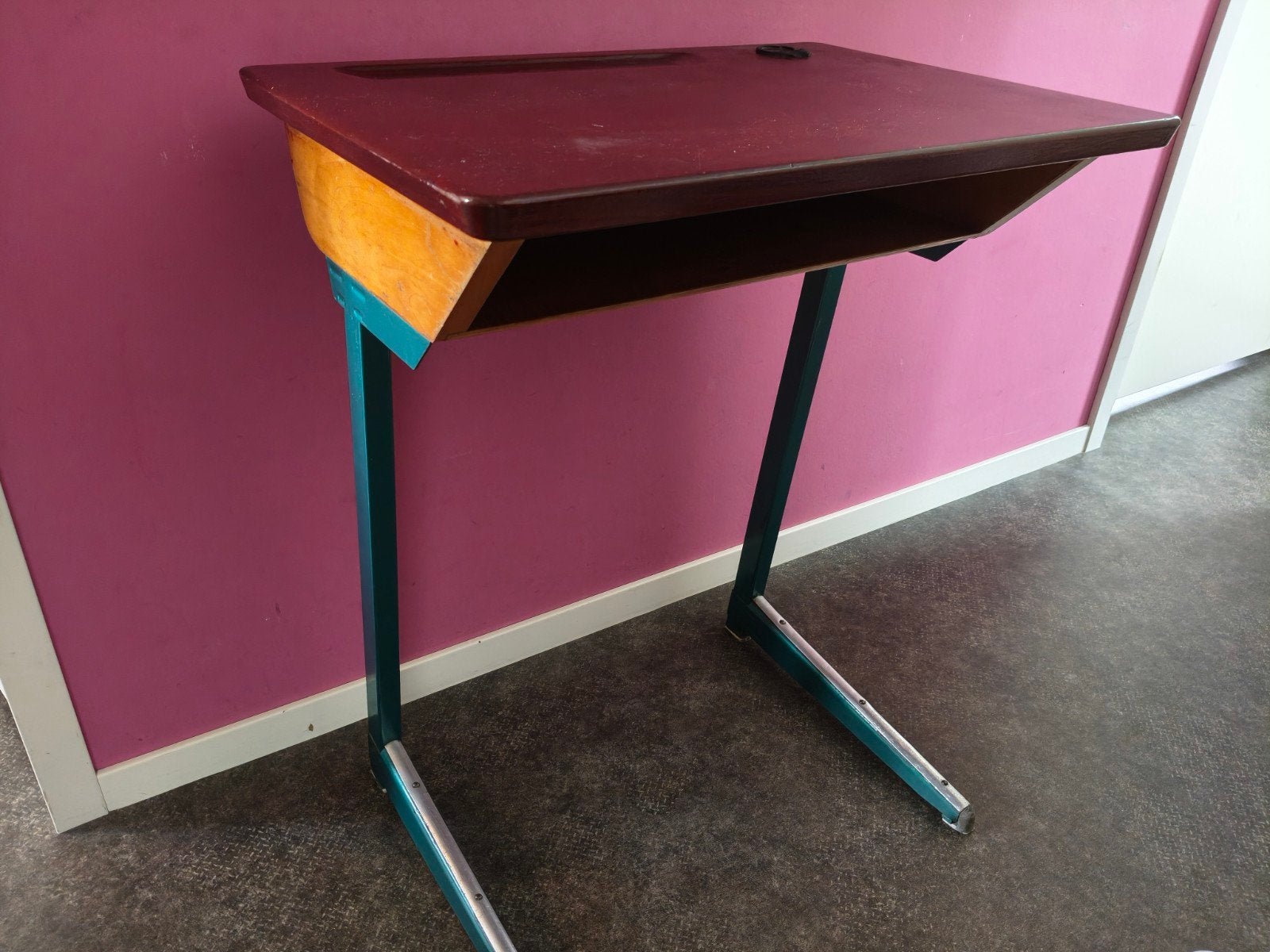 Vintage schooltafel, Ophalen, Gebruikt, 60 cm, Kinderbureau
