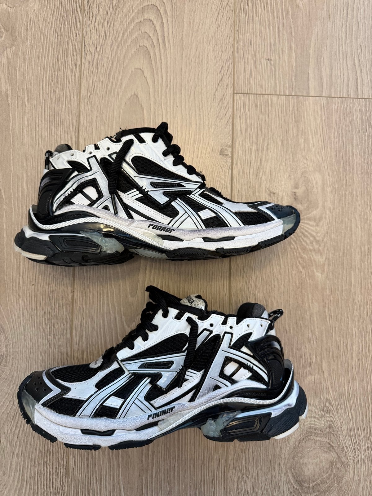 Balenciaga Runner Sneakers Zwart/Wit Maat 42, Kleding | Heren, Ophalen of Verzenden, Gedragen, Zwart, Sneakers of Gympen