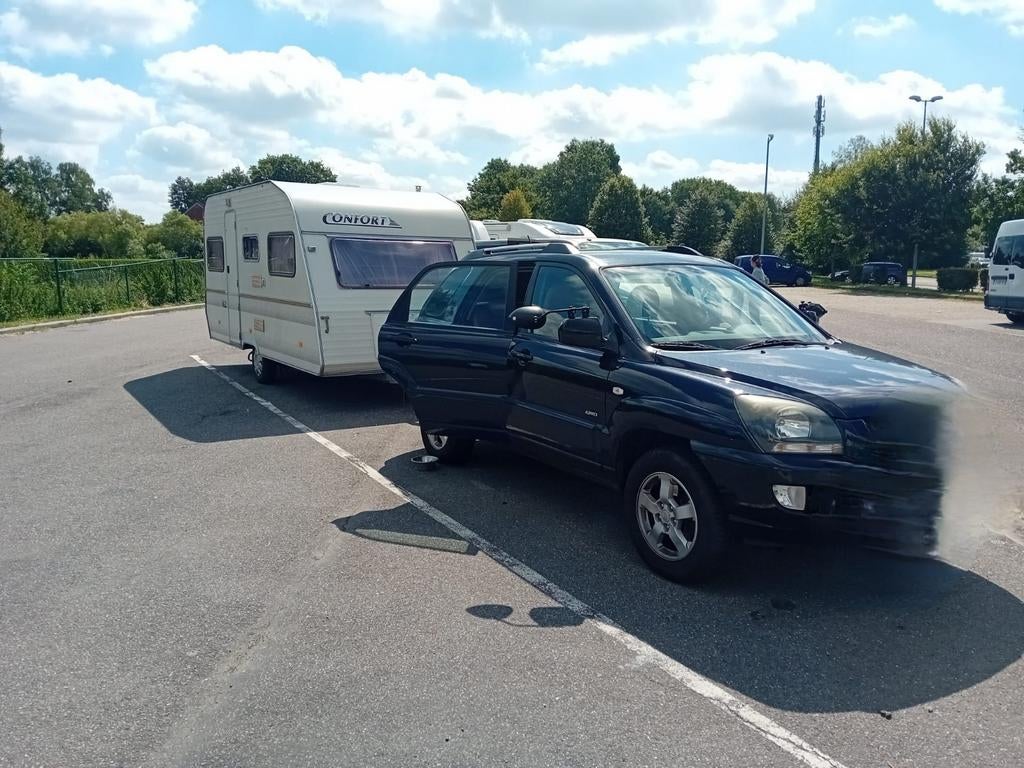 Caravan (Homecar 42) met stalling, Rondzit, Particulier, Koelkast, Vast bed