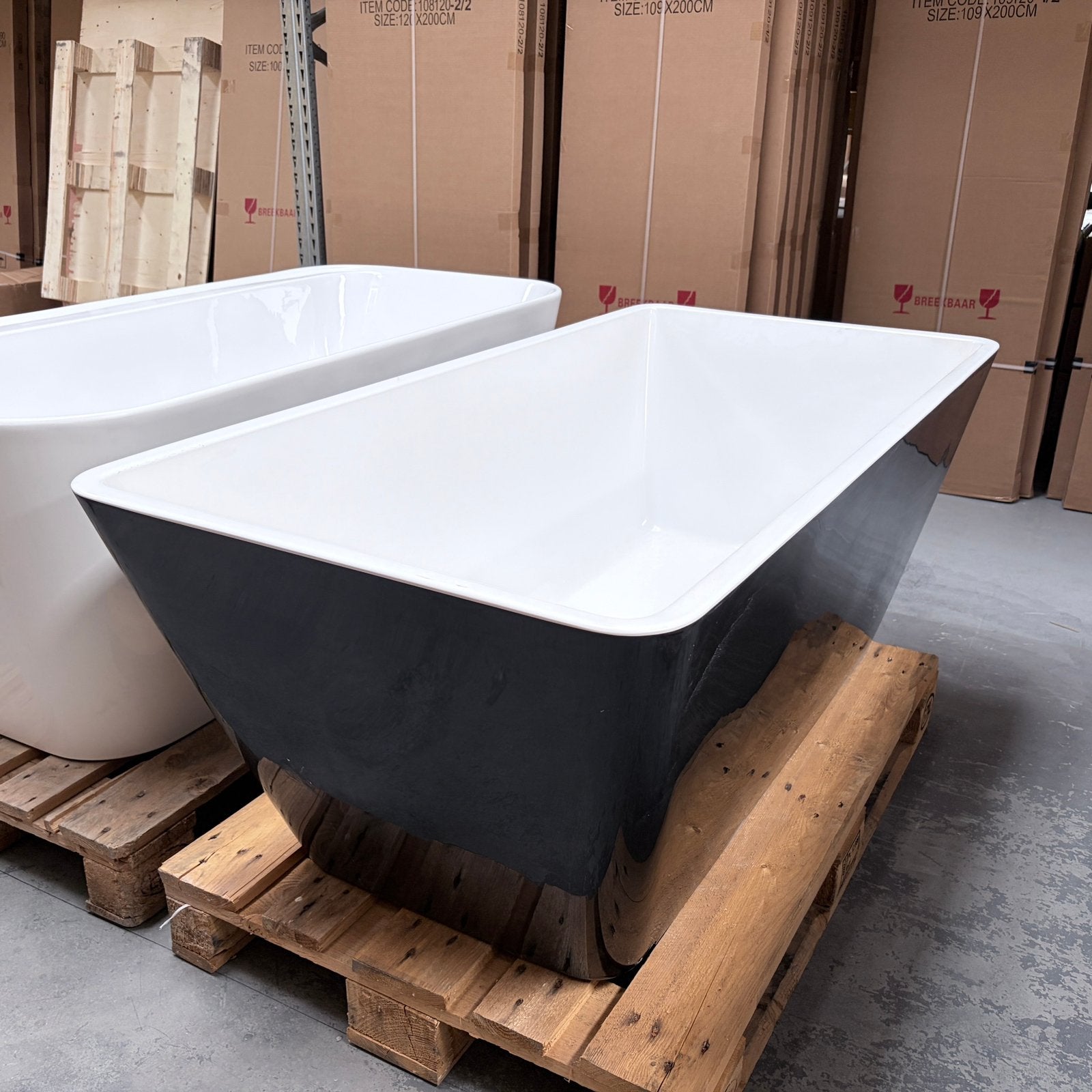 OP=OP bad zwart wit ligbad 150 x 75 x 58 nr426