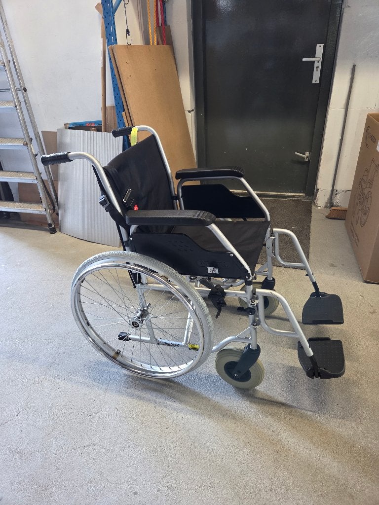 Rolstoel opklapbaar zitbreedte 42 cm., Ophalen, Inklapbaar, Gebruikt, Duwrolstoel