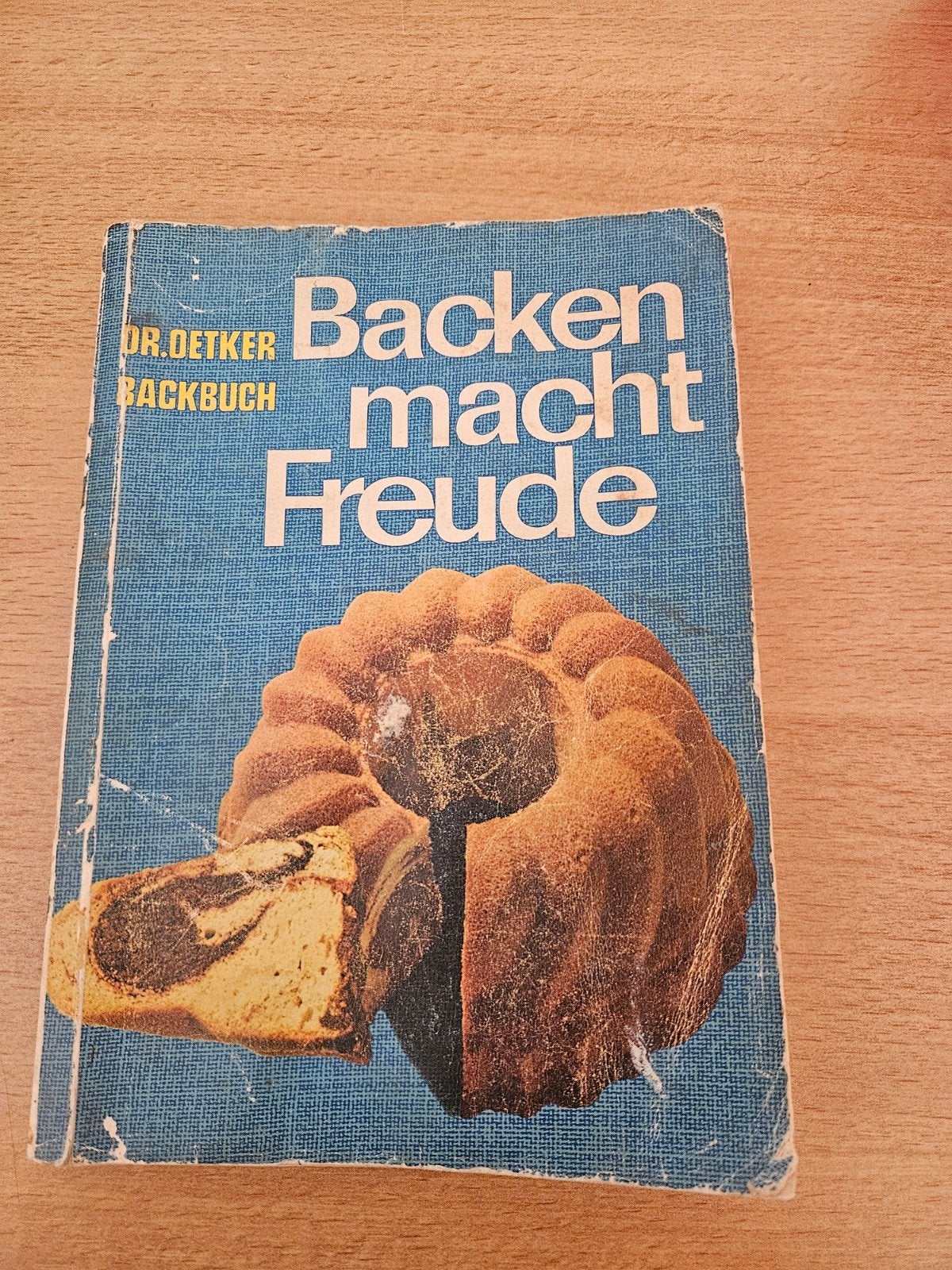 Dr. Oetker Backboek: Backen macht Freude (25e editie) 1963, Ophalen of Verzenden, Gelezen