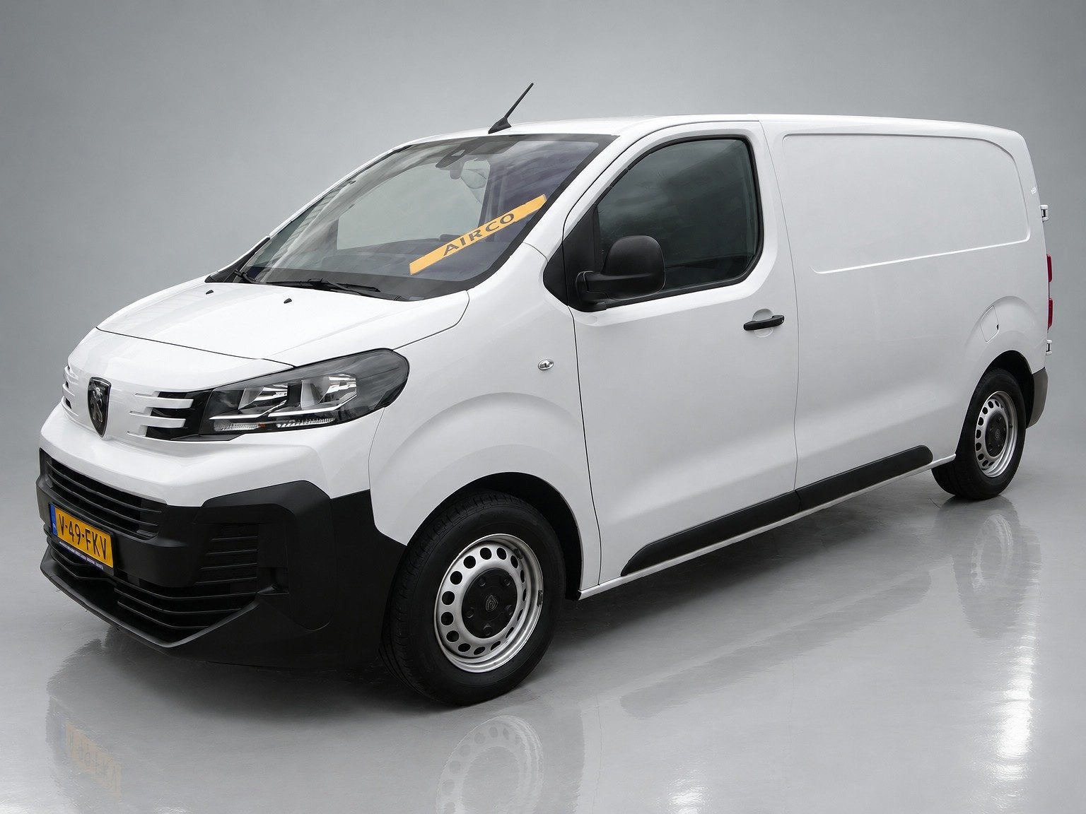 Peugeot Expert 1.5 BlueHDi 120 S&S L2 NIEUW MODEL AIRCO CRUI, Auto's, Voorwielaandrijving, Dealer onderhouden, Gebruikt, 4 cilinders