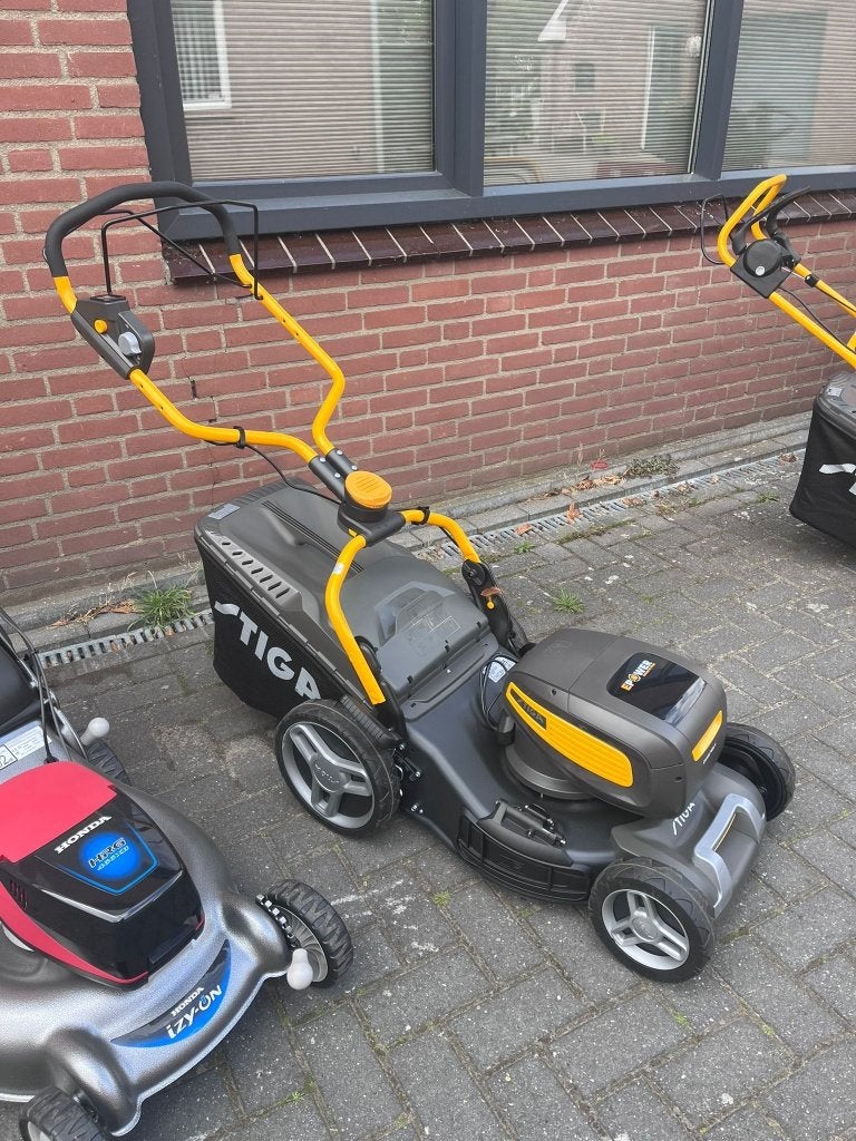 STIGA combi 748e V kit, Ophalen, Cirkelmaaier, Stiga, Accu-grasmaaier