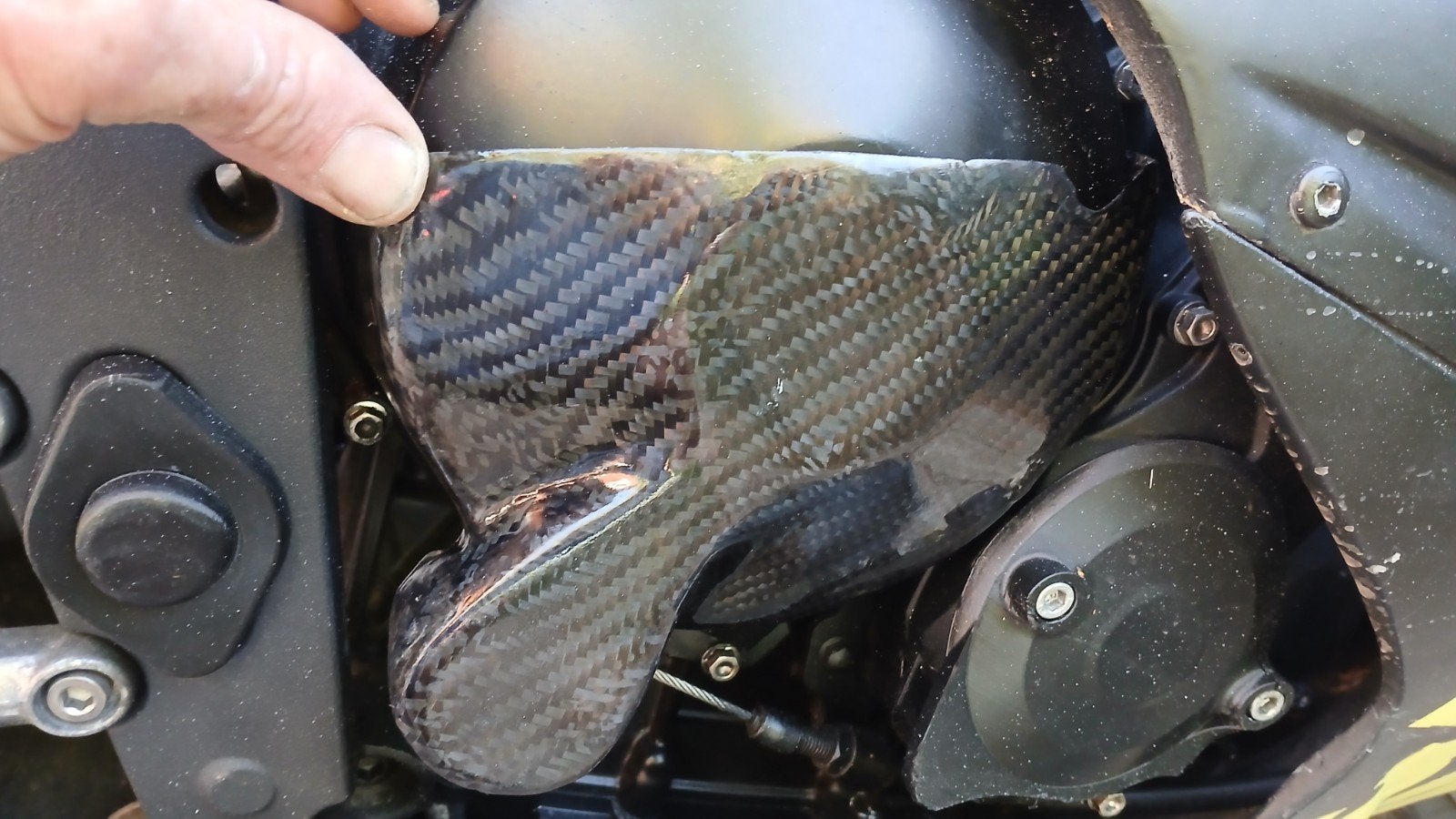 Triumph Daytona Carbon Koppelingsdeksel beschermer, Ophalen of Verzenden