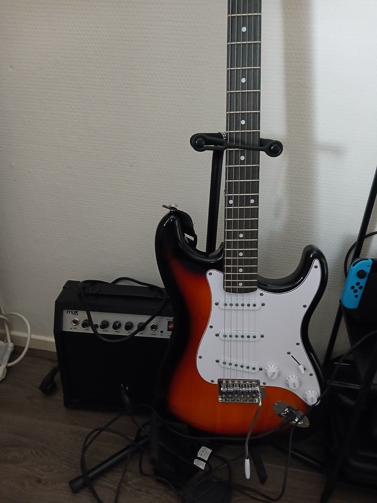 Elektrische gitaar, Muziek en Instrumenten, Snaarinstrumenten | Gitaren | Elektrisch, Overige merken, Nieuw, Met versterker, Ophalen of Verzenden