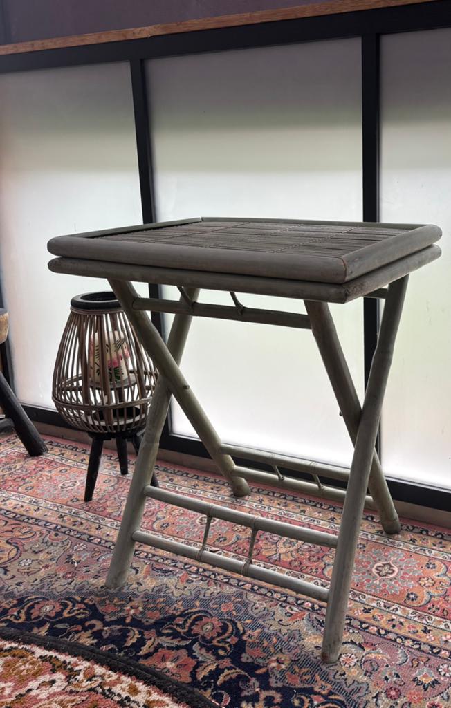 Vintage bamboe bijzettafeltje, 45 tot 60 cm, Minder dan 55 cm, Gebruikt, Vintage