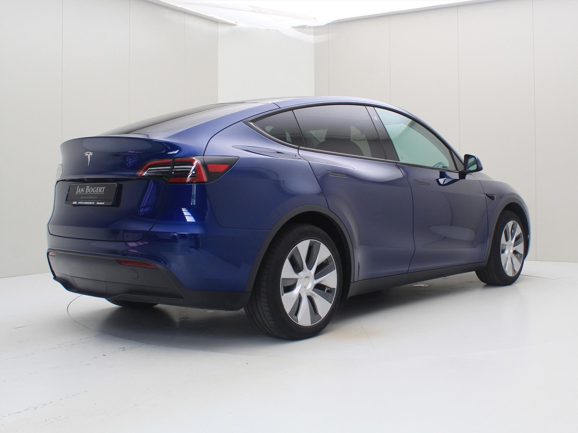 Tesla Model Y Standard RWD Plus 95.5% SoH [ AMD RYZEN+AUTOPI, Auto's, Automaat, Gebruikt, Zwart, Blauw