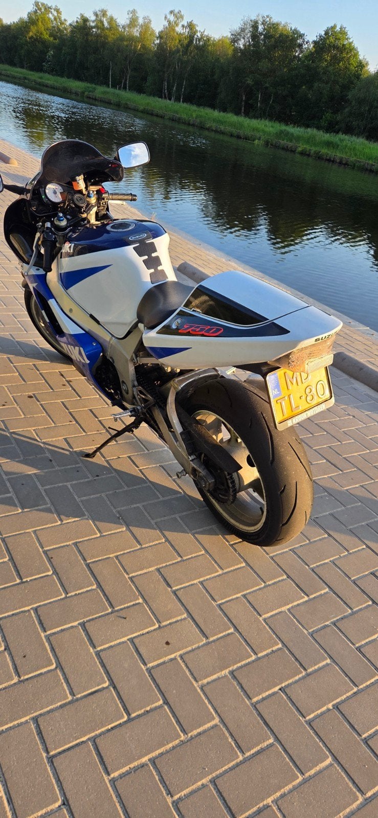 Suzuki GSX-R 750 K1, nette motor in juiste kleur!, 750 cc, 4 cilinders, Motorrijbewijs A, Gebruikt