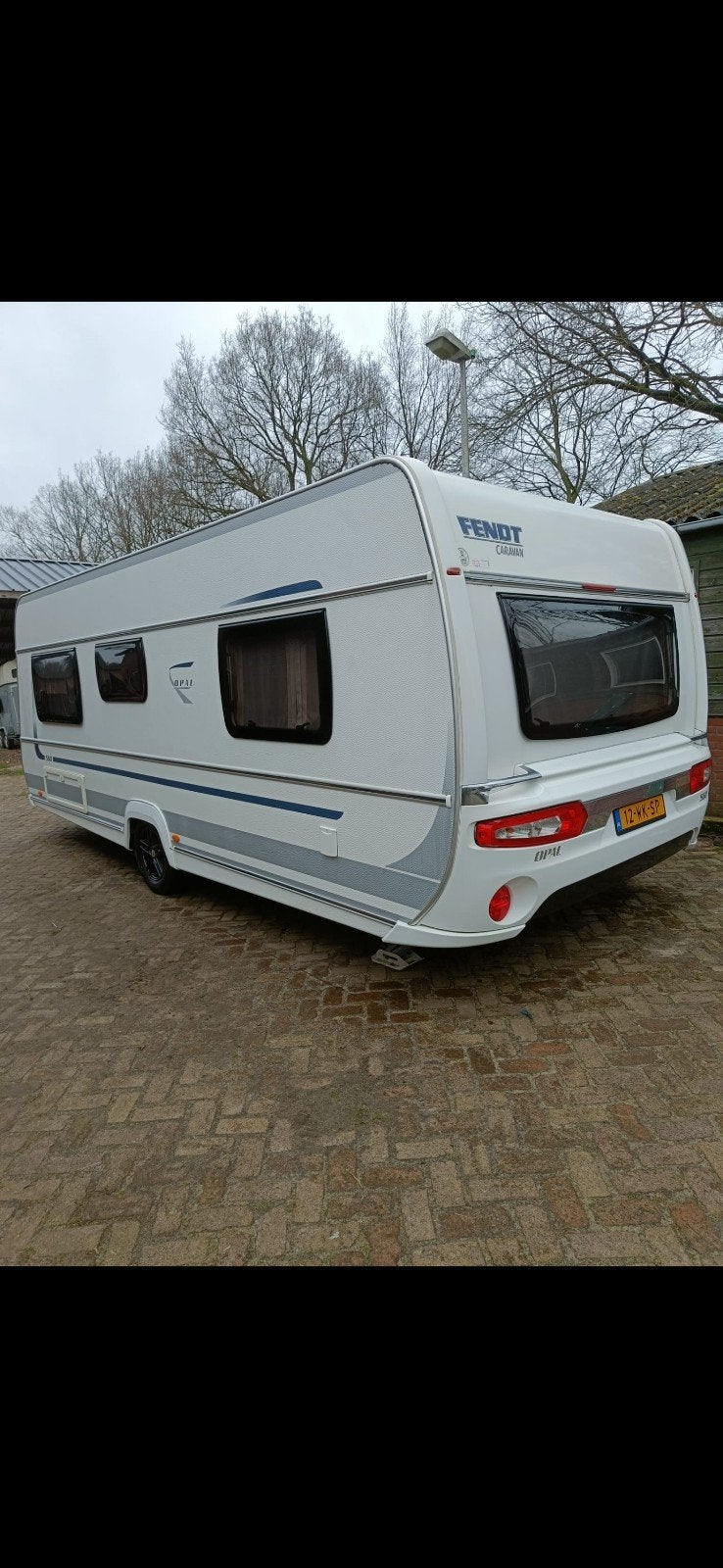 Fendt Opal 560  - Rondzit en Vast Bed met mover, Caravans en Kamperen, Vast bed, Rondzit, Luifel, Particulier