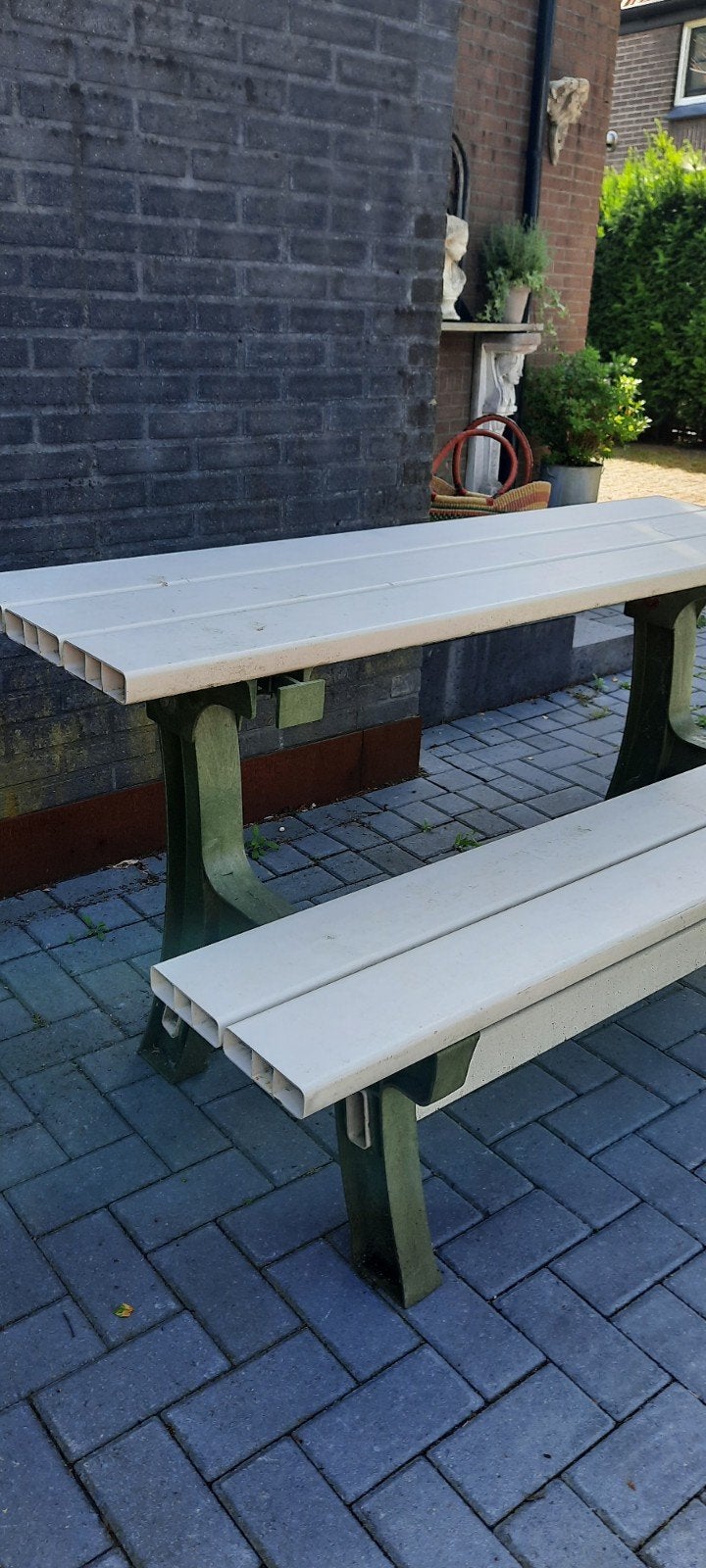 Kunststof uitklapbare picknicktafel, Tuin en Terras, Ophalen, Overige materialen, Gebruikt, Inklapbaar