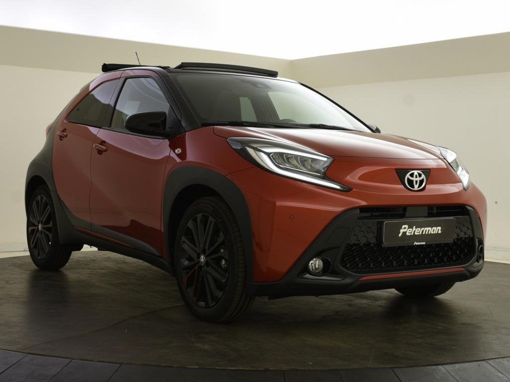 Toyota Aygo X 1.0 VVT-i S-CVT Premium Bi-tone Cabrio | JBL |, 12 maanden, Gebruikt, 4 stoelen, Leder en Stof
