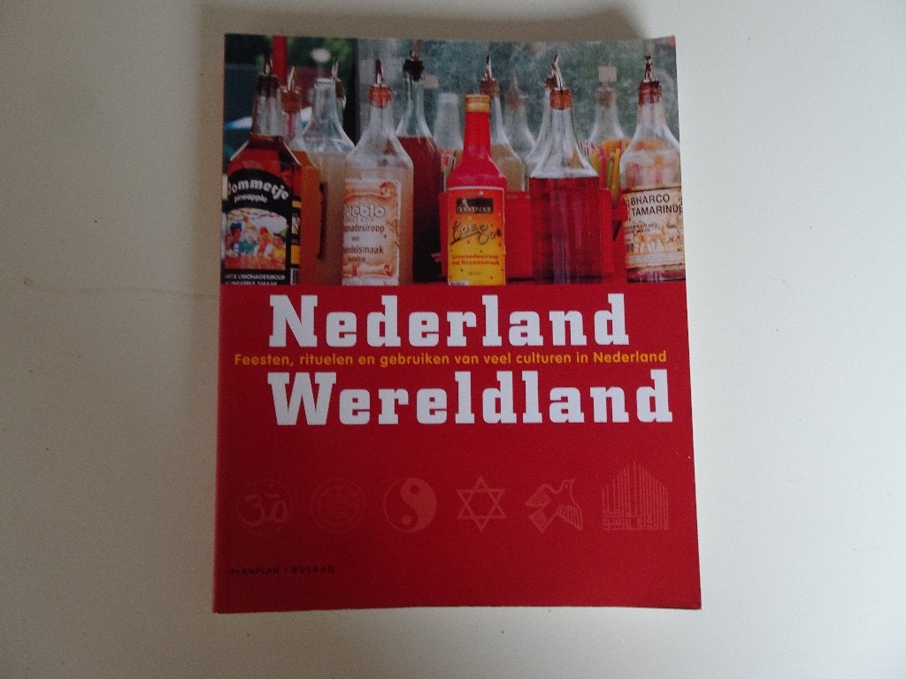 Nederland wereldland, Ophalen of Verzenden, 20e eeuw of later, Gelezen