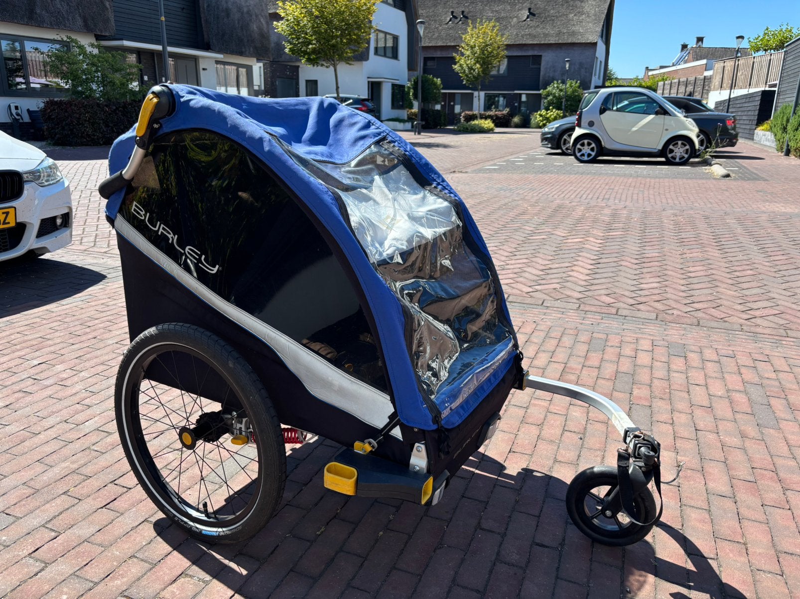 Burley D’Lite fietskar / loopkar blauw met vering, Fietsen en Brommers, Ophalen, Gebruikt, Opvouwbaar, 20 tot 40 kg