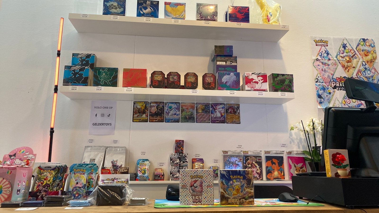 Diverse Nieuwe Pokemon Producten Trade 100% obv Cardmarket, Ophalen of Verzenden, Nieuw, Boosterbox