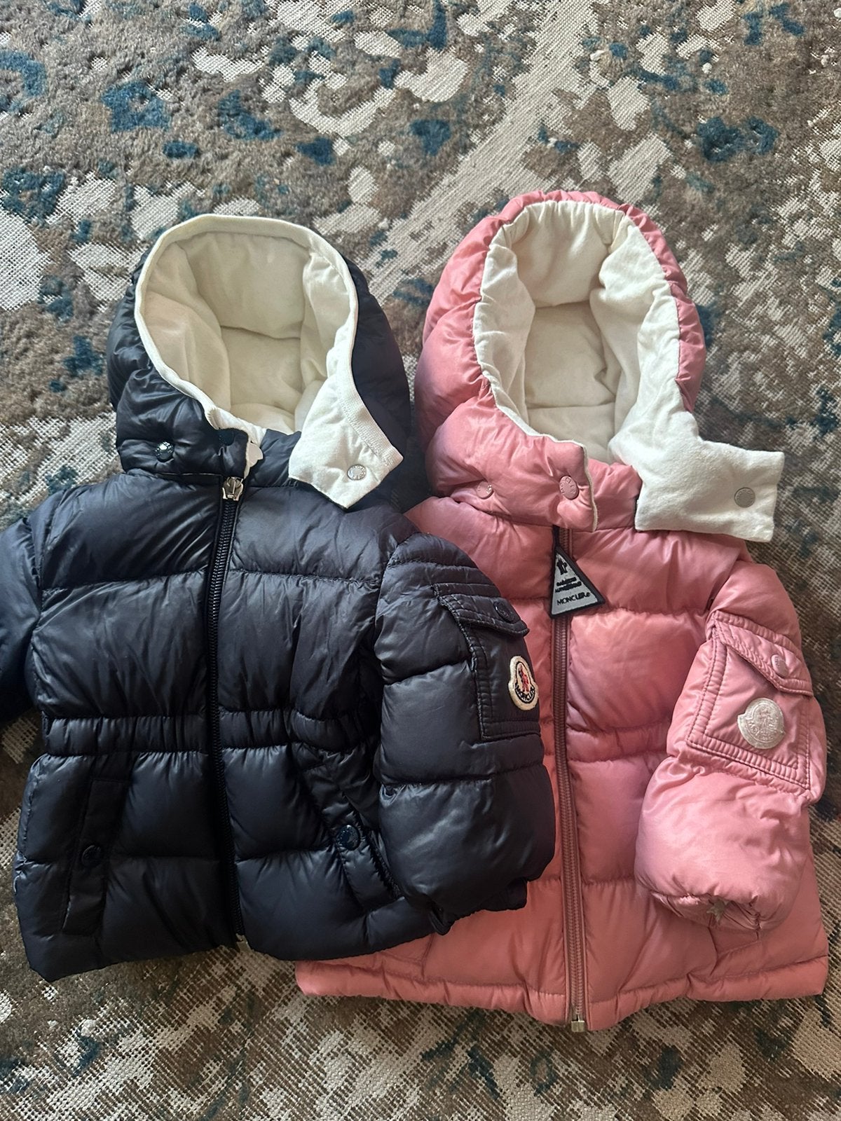 moncler winterjassen meisjes blauw & roze, Ophalen of Verzenden, Zo goed als nieuw, Meisje