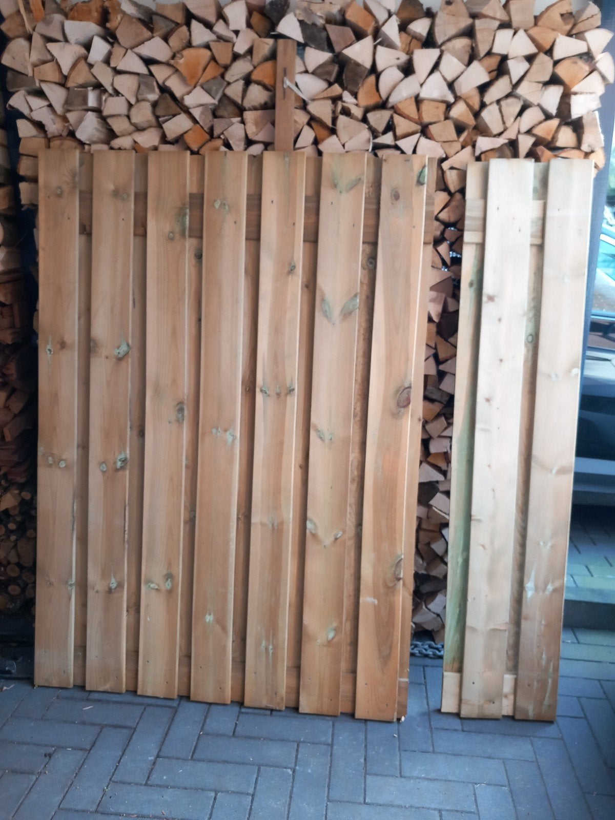 2 schuttingdelen, 1x 180 hg/127 br, 1x 180x28 cm, Tuin en Terras, 1 tot 2 meter, Minder dan 3 meter, Nieuw, Ophalen of Verzenden