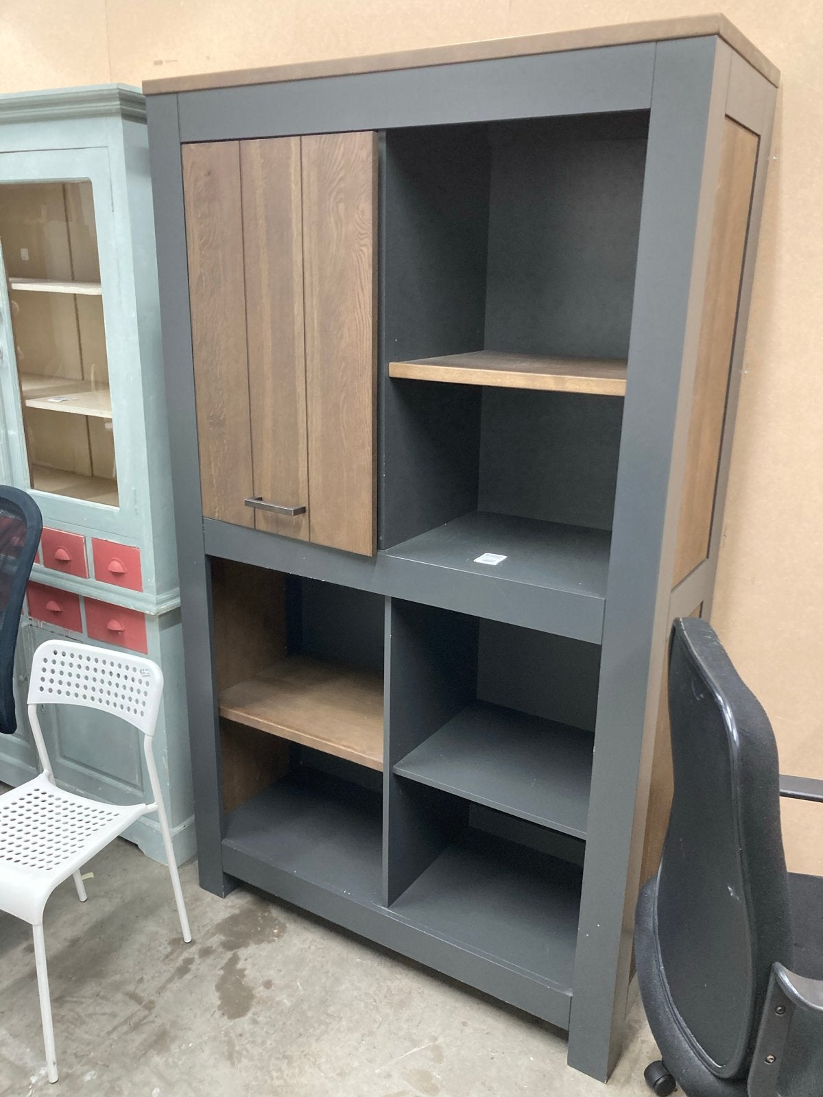 Stijlvolle Kast met Deur en Open Vakken - Grijs/Hout, Gebruikt, W, W, 150 tot 200 cm