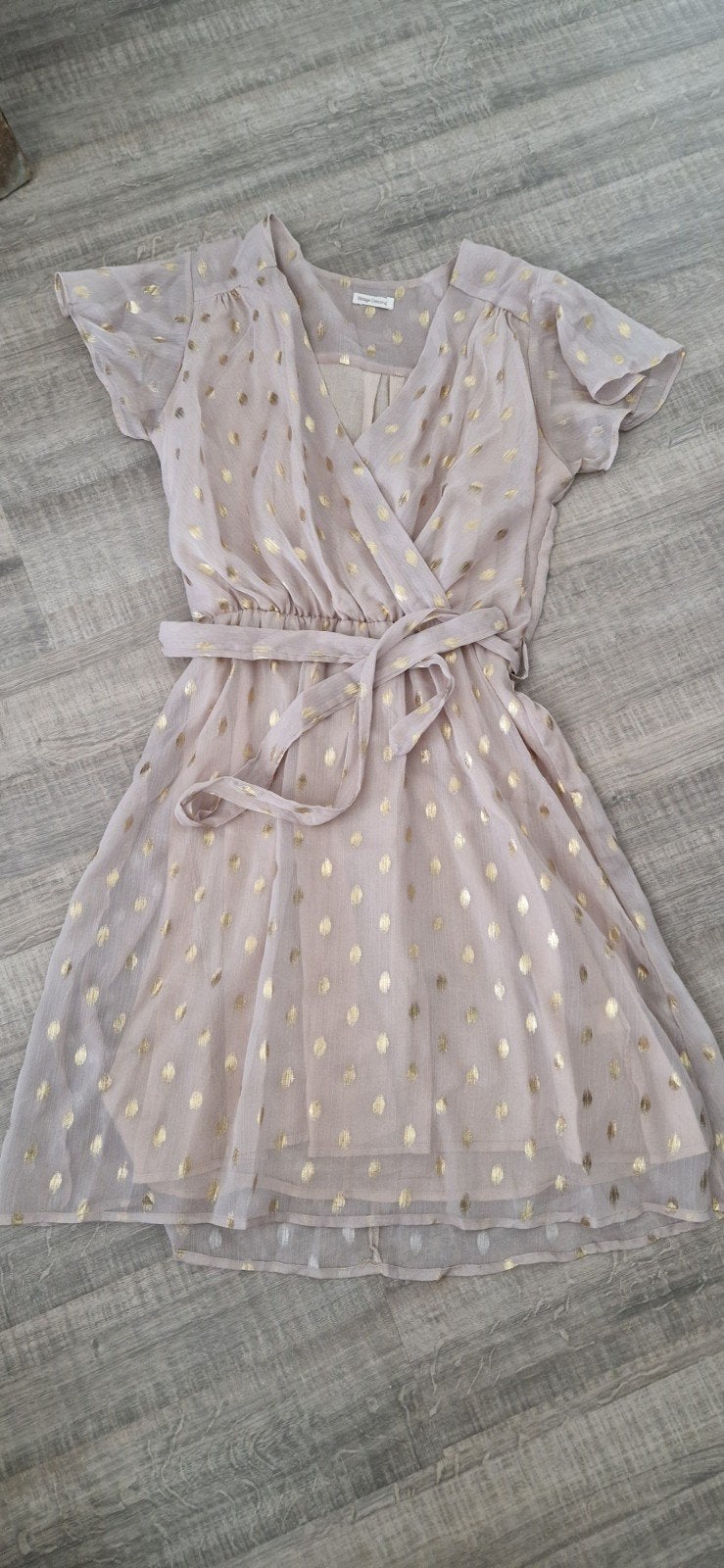 Beige met goud jurkje, Maat 38/40 (M), Beige, Nieuw, Ophalen of Verzenden