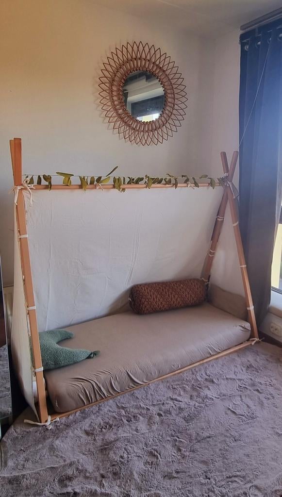 Kave Home Maralis tipi kinderbed voor 70x140 matras, Ophalen, 70 tot 85 cm, 140 tot 160 cm, Zo goed als nieuw