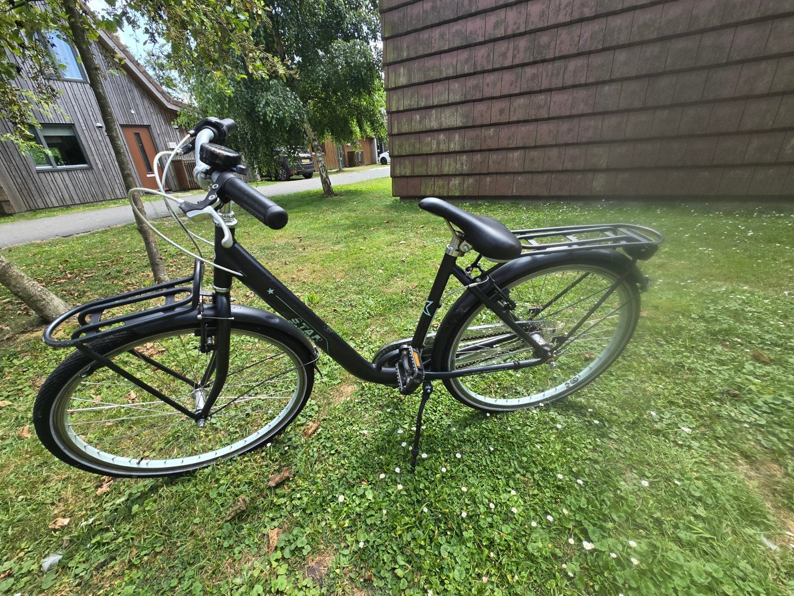 Zwarte kinderfiets/damesfiets met voordrager en terugtraprem, Overige merken, Terugtraprem, Gebruikt, Ophalen of Verzenden