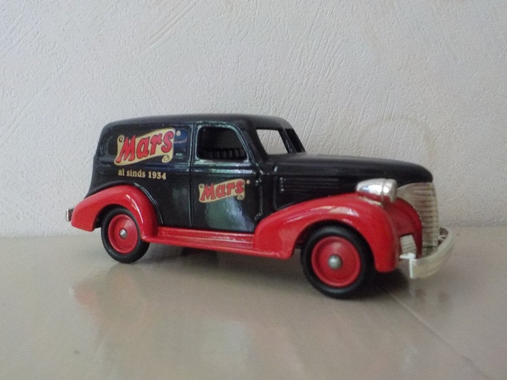 Chevrolet Sedan Delivery Van uit 1939 MARS Lledo, Ophalen of Verzenden, Nieuw, Auto, Overige merken