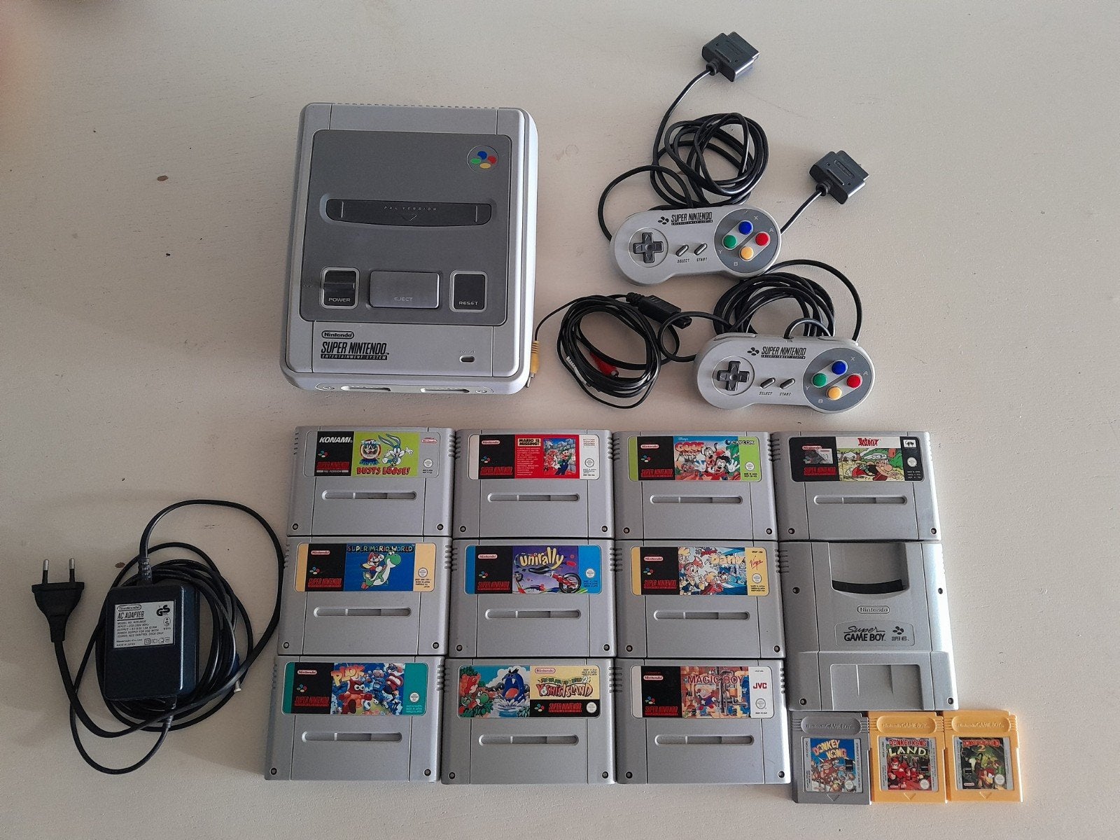 Super Nintendo + 10 SNES, Super Game Boy,  3 Game Boy games, Spelcomputers en Games, Spelcomputers | Nintendo Super NES, Gebruikt