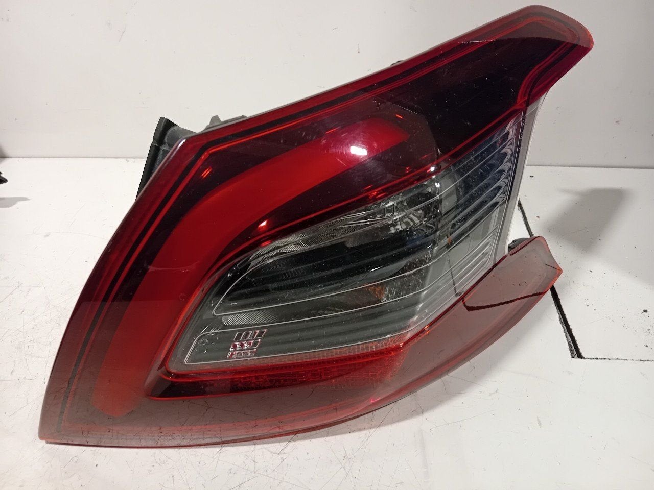 Achterlicht carrosserie rechts Peugeot 308, Onderdelen@venauto.nl, Van der Ven Autorecycling B.V., Gebruikt, Ettenseweg 76, 4706 PB Roosendaal, The Netherlands