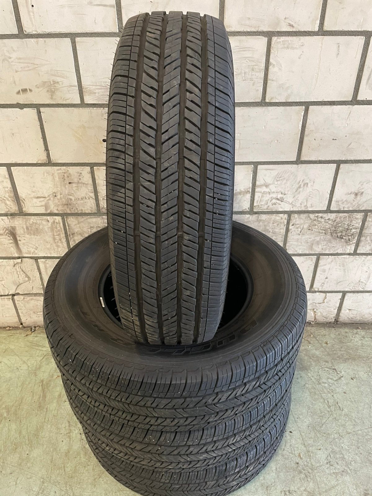 Bridgestone Dueler H/T 255/70R18 113T Zomerbanden, 18 inch, Gebruikt, 255 mm, Ophalen of Verzenden