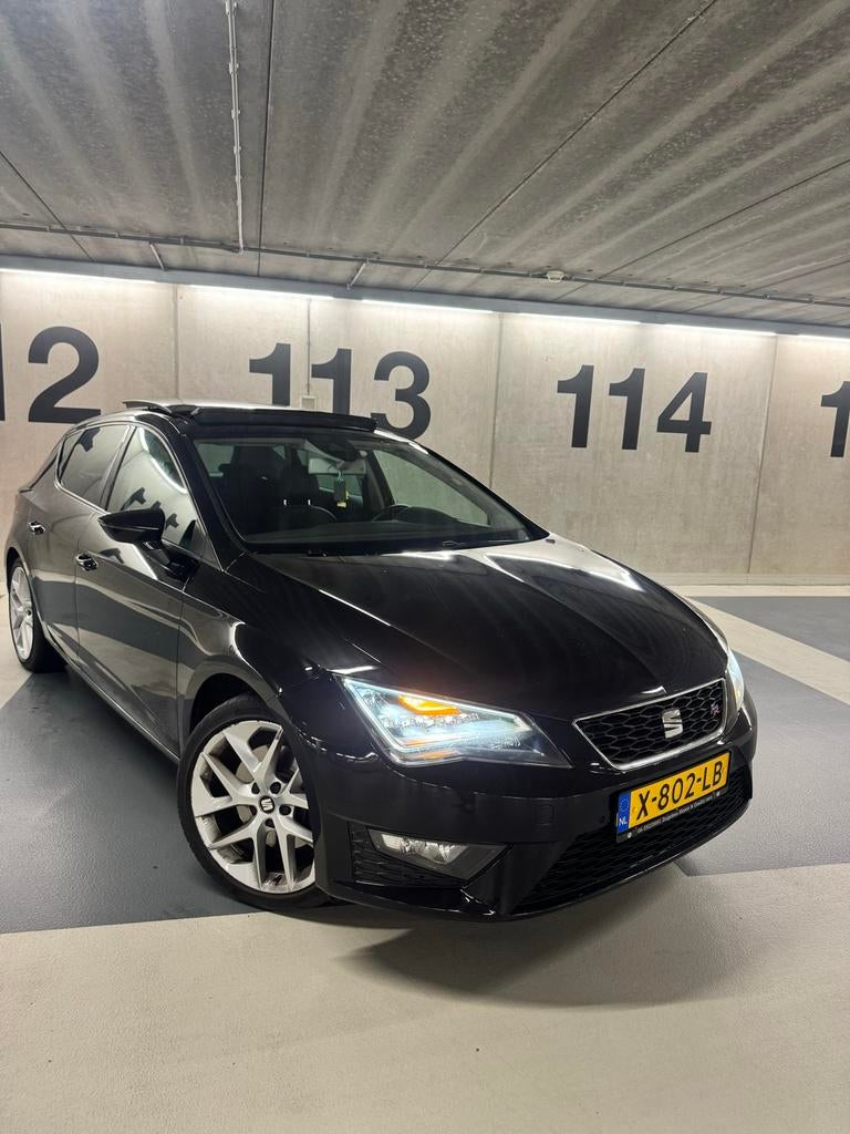 Seat Leon 2013 FR 1.8TSI DSG, Zwart, 4 cilinders, 1209 kg, Zwart